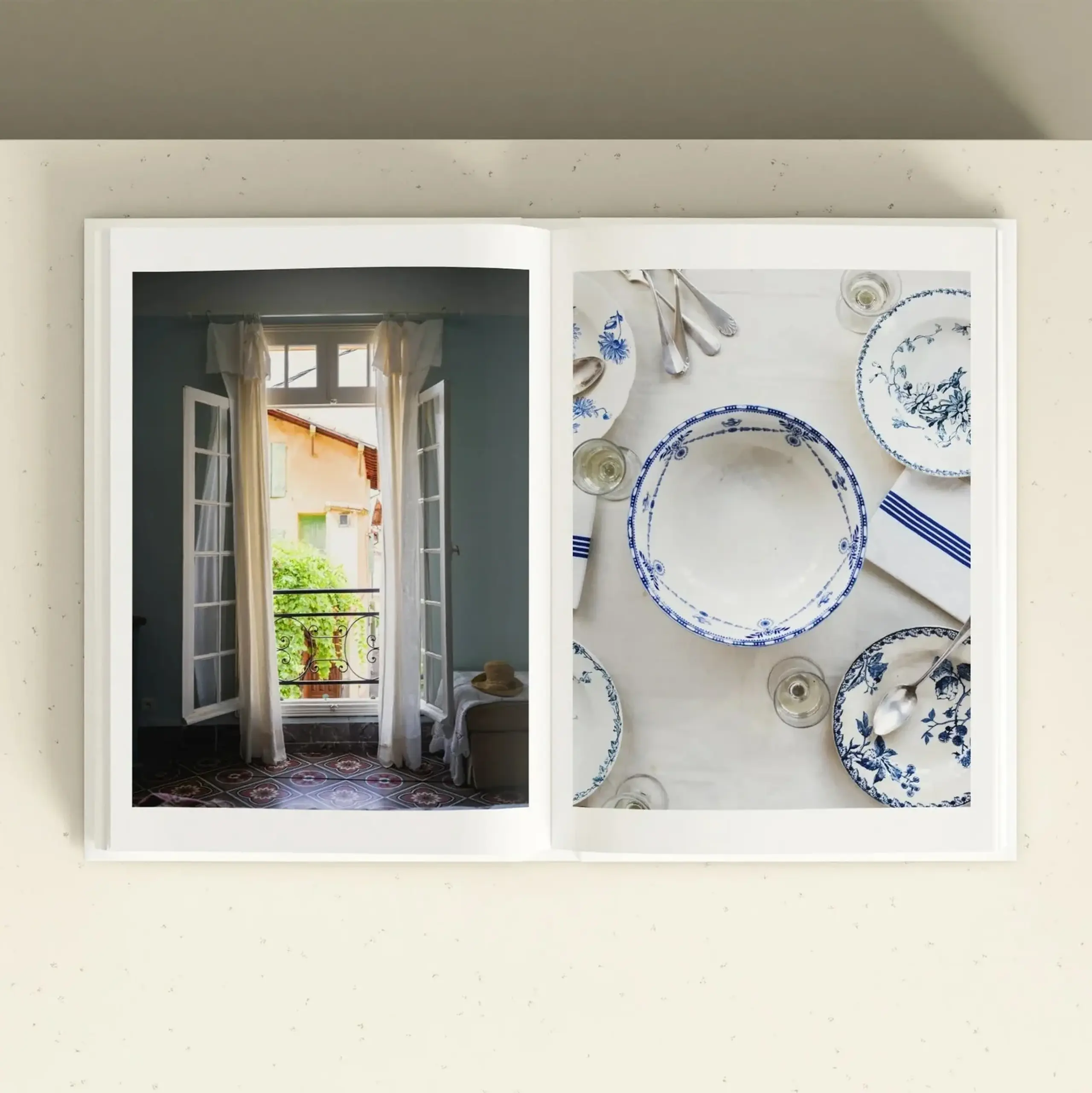 New Mags - Livre - La Table D'Eglantine - Danish