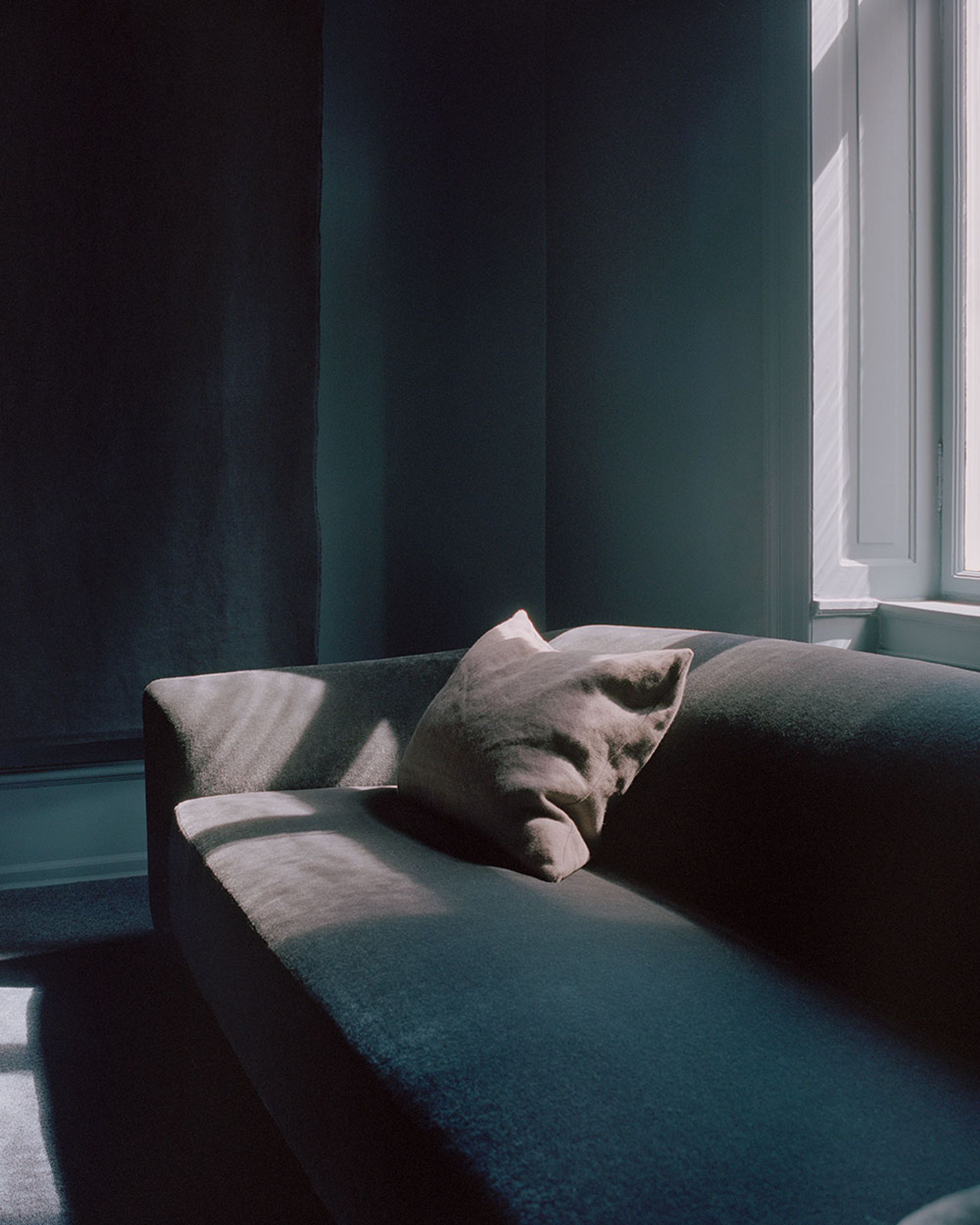 New Works - 2 Person Sofa - Shore Sofa 2 Seater Plinth - Linara Umber