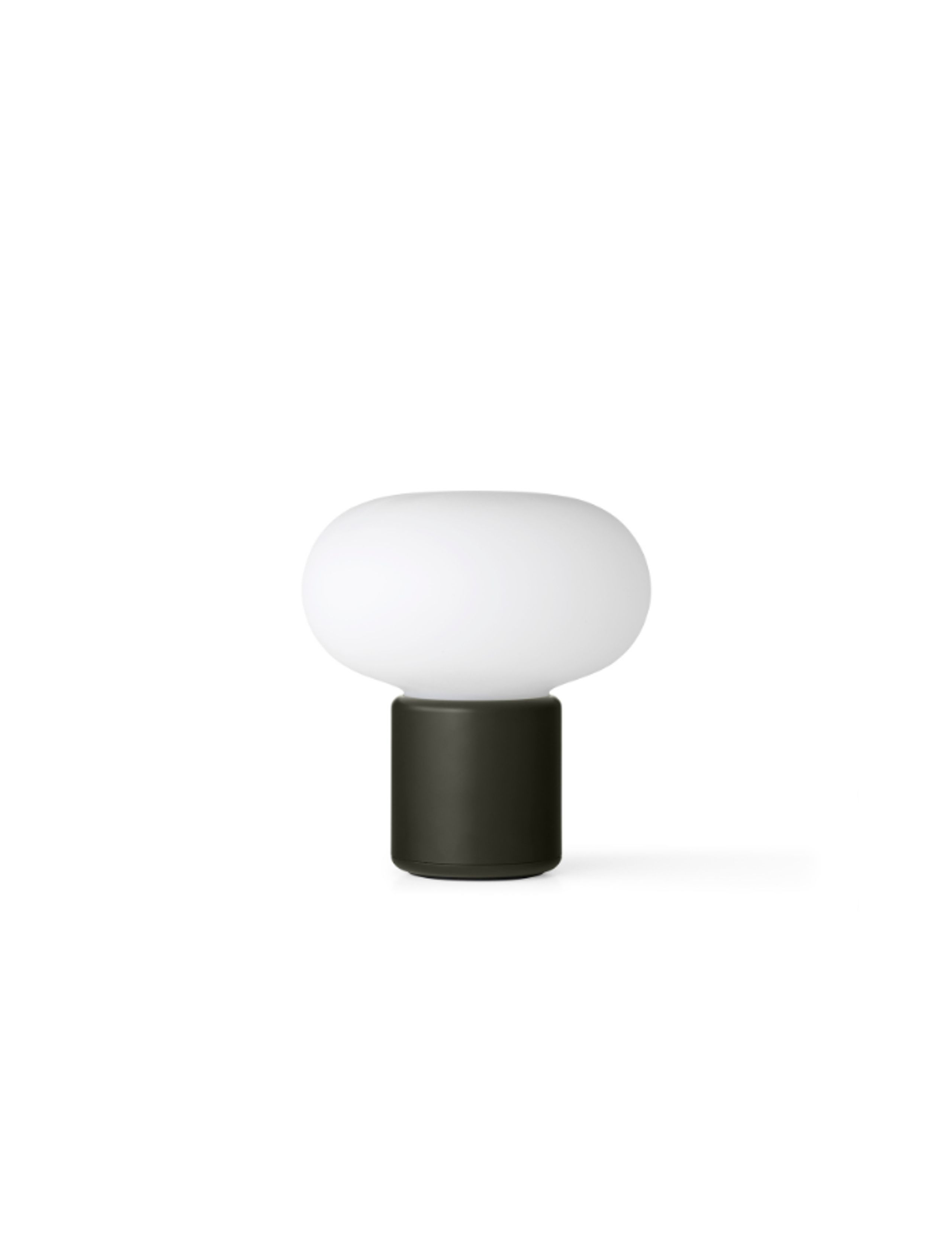 New Works - Tafellamp - Karl-Johan Portable Table Lamp - Forest Green