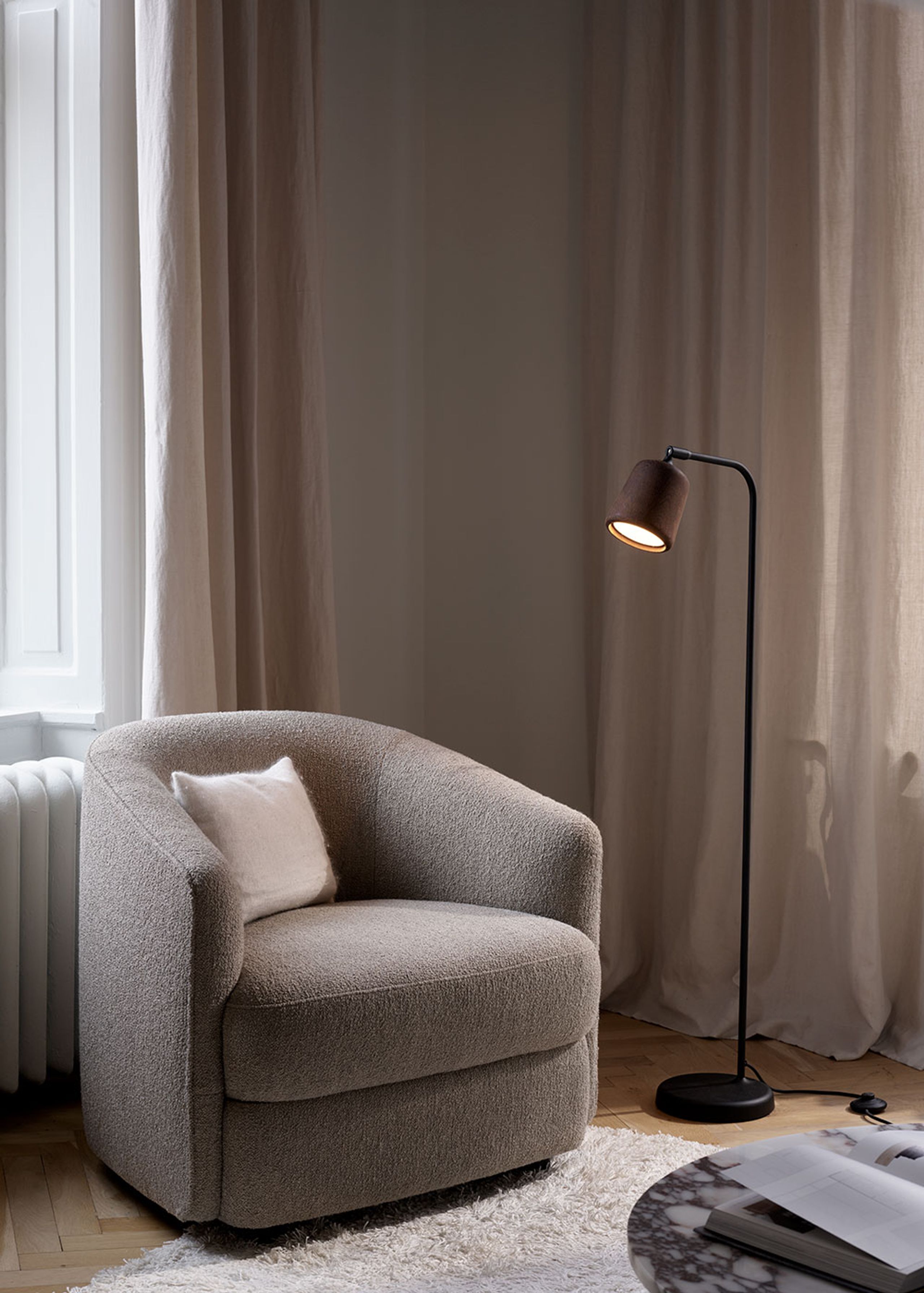 New Works - Stehlampe - Material Floor Lamp - White Marble