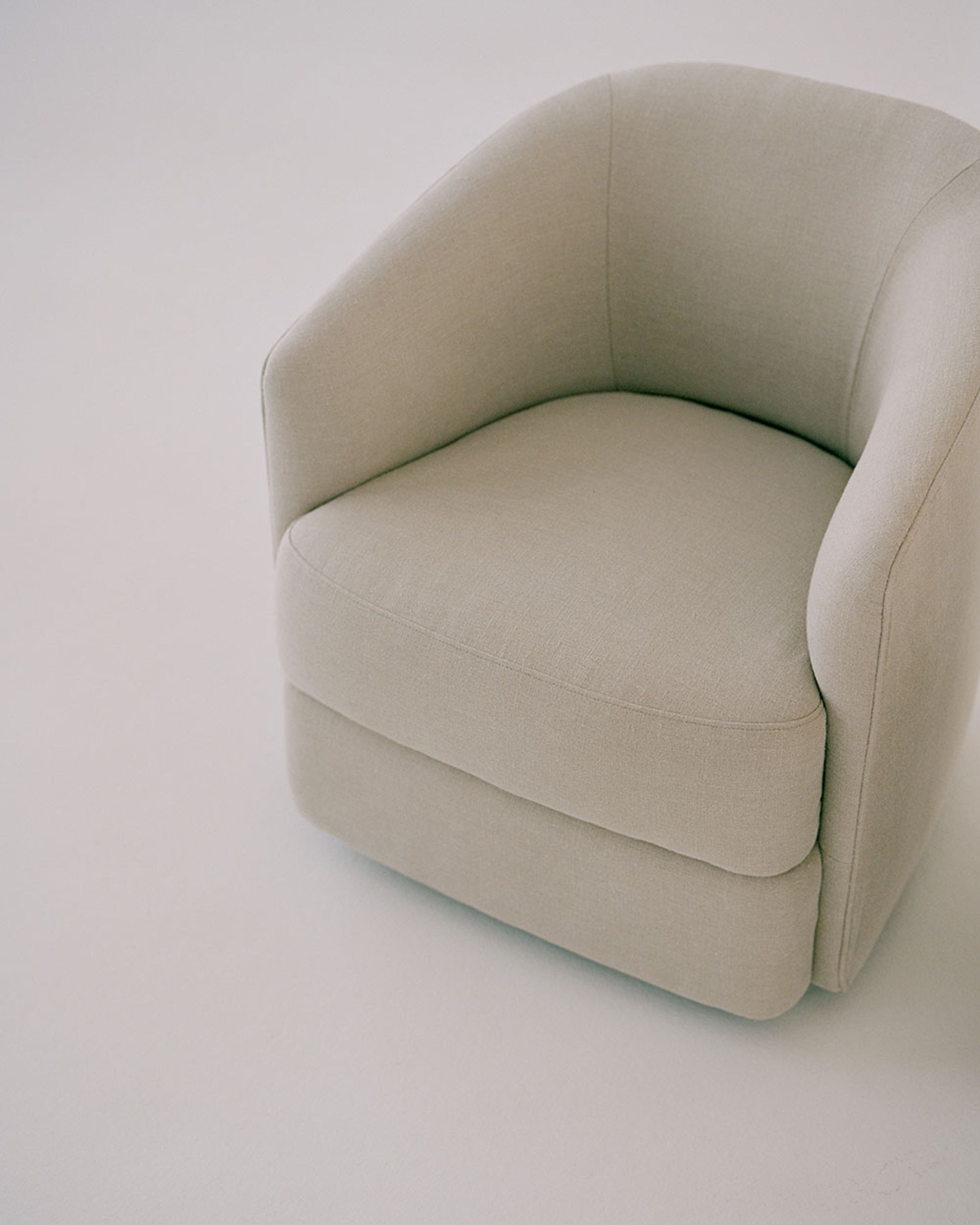 New Works - Sessel - Covent Lounge Chair Narrow - Nevotex Barnum Lana 24