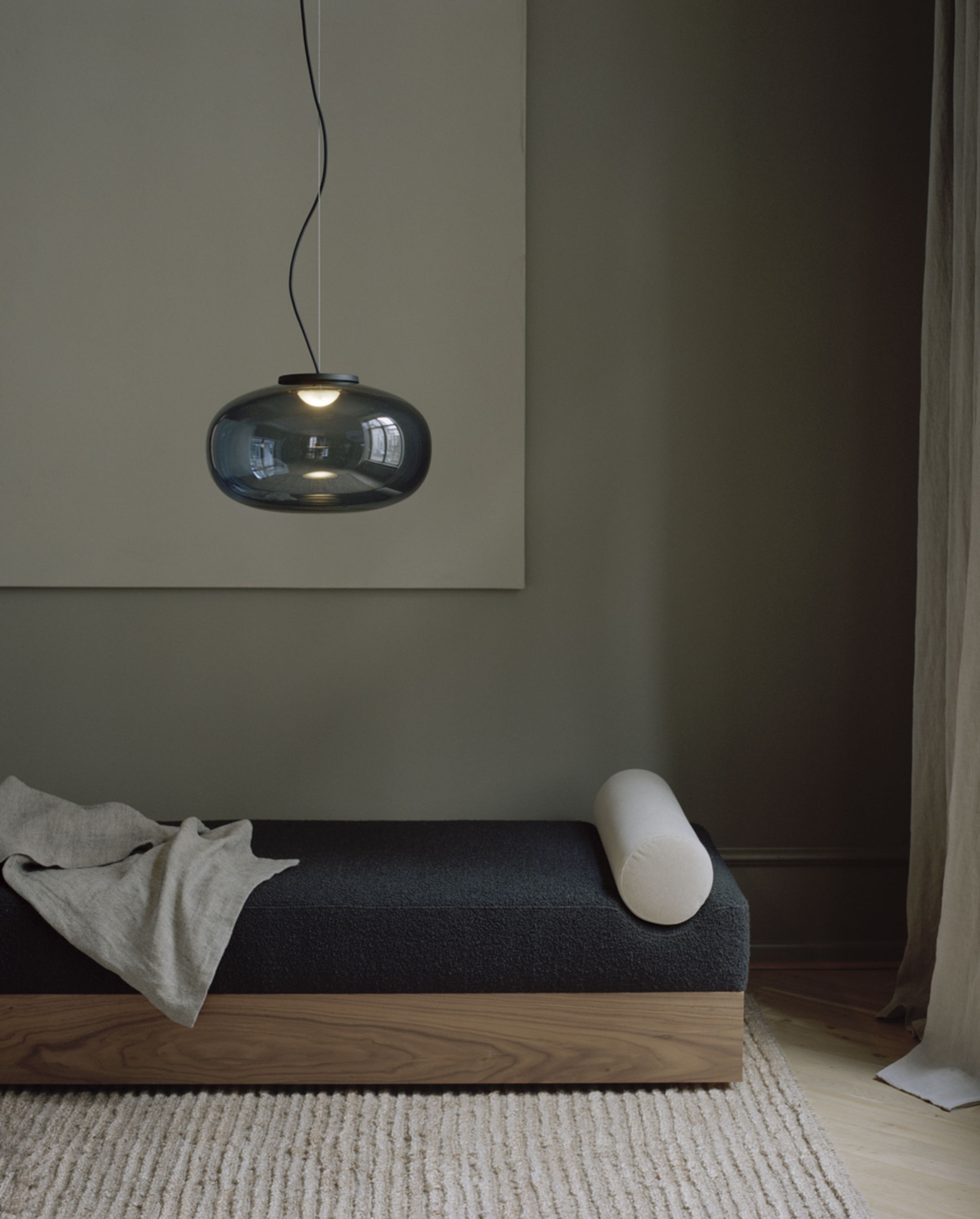 New Works - Lamp - Karl-Johan Pendant lamp - Large - Smoked Glass w. Black Fitting