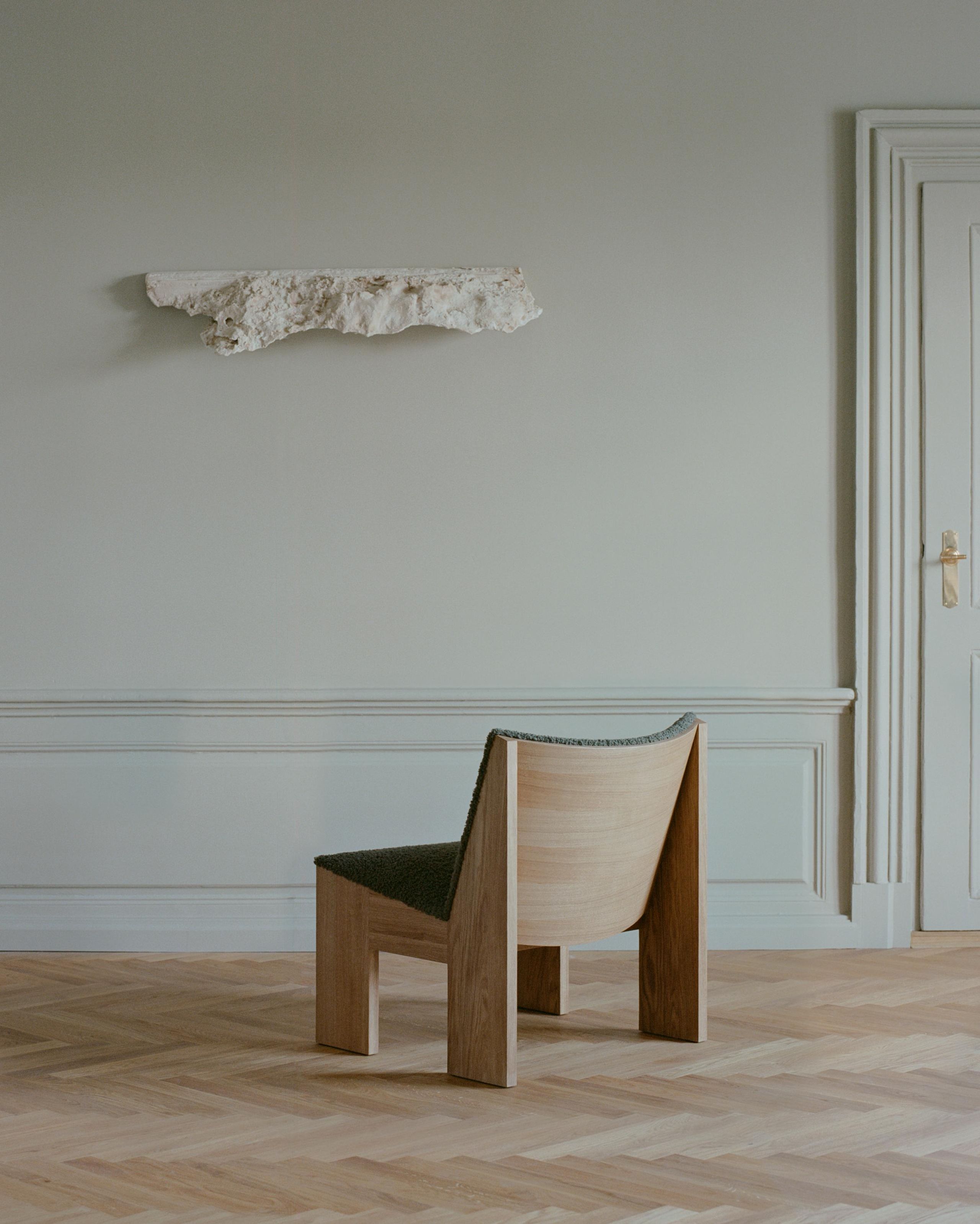 New Works - Loungestol - Tenon Lounge Chair - Fumed Oak, Ruskin 033