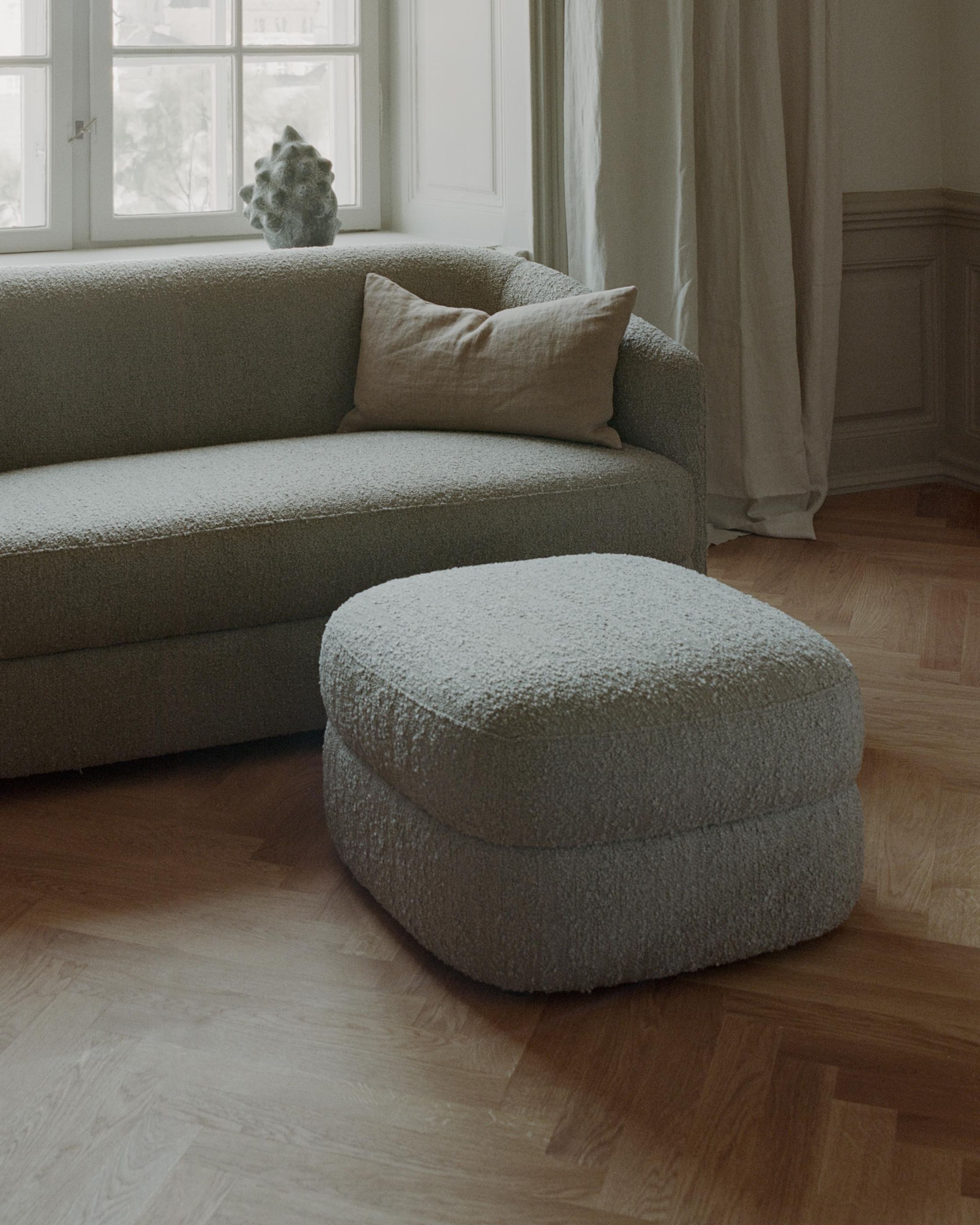 New Works - Puff - Covent Pouf Small - Barnum 024 - Lana