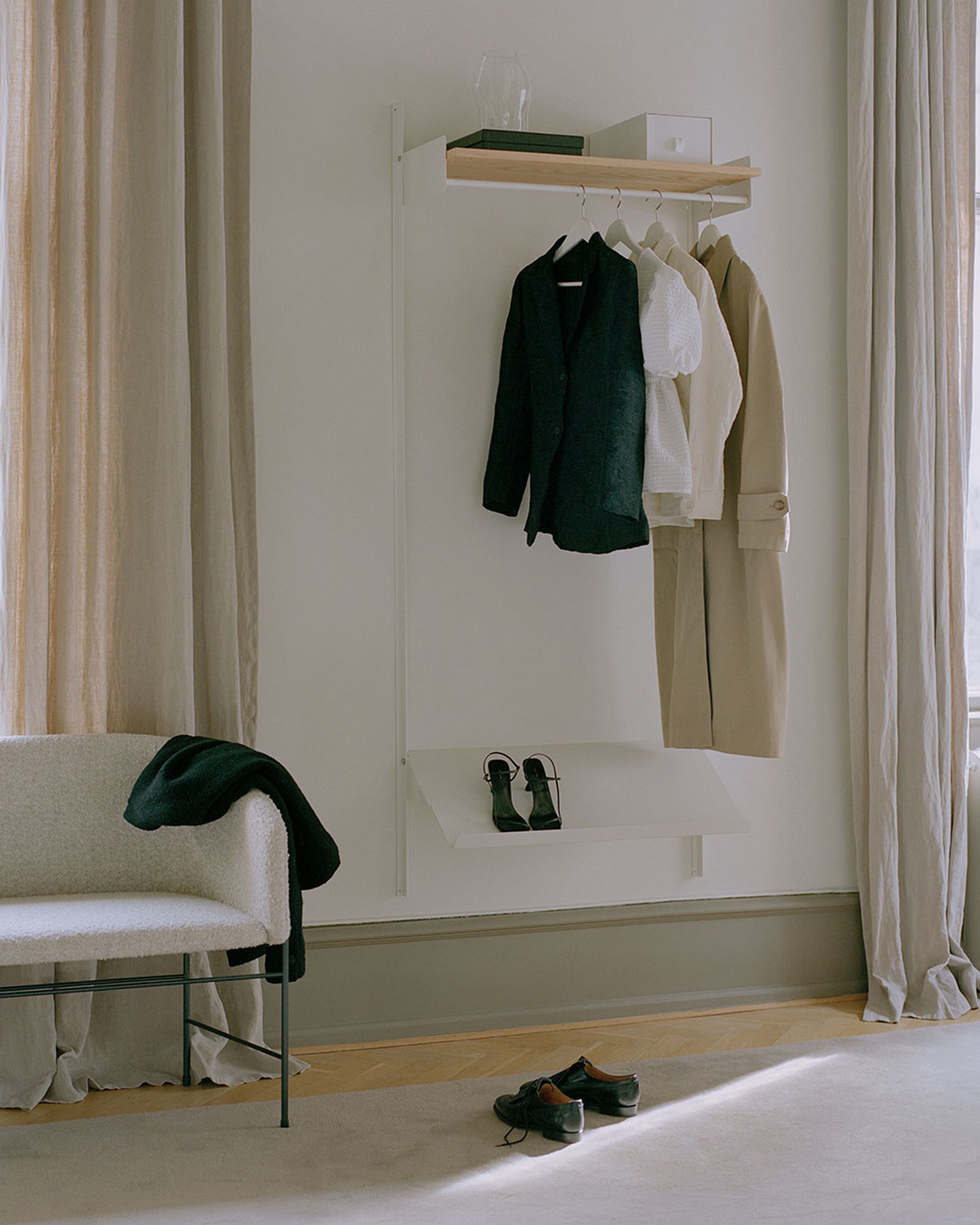 New Works - Sistema di scaffalature - New Works Wardrobe Shelf 1 - White / White