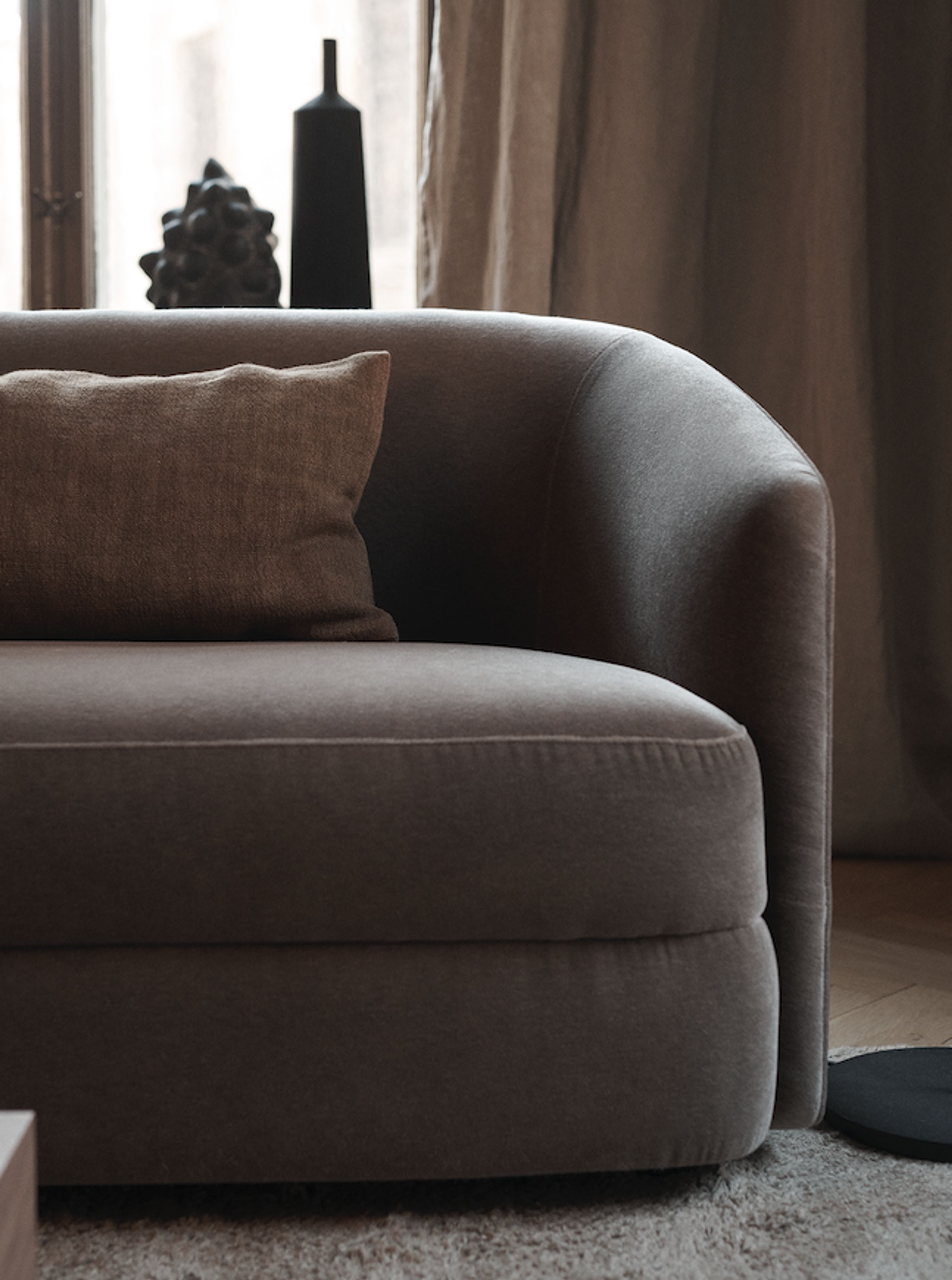 New Works - Couch - Covent sofa deep 3 seater - Barnum Lana 24