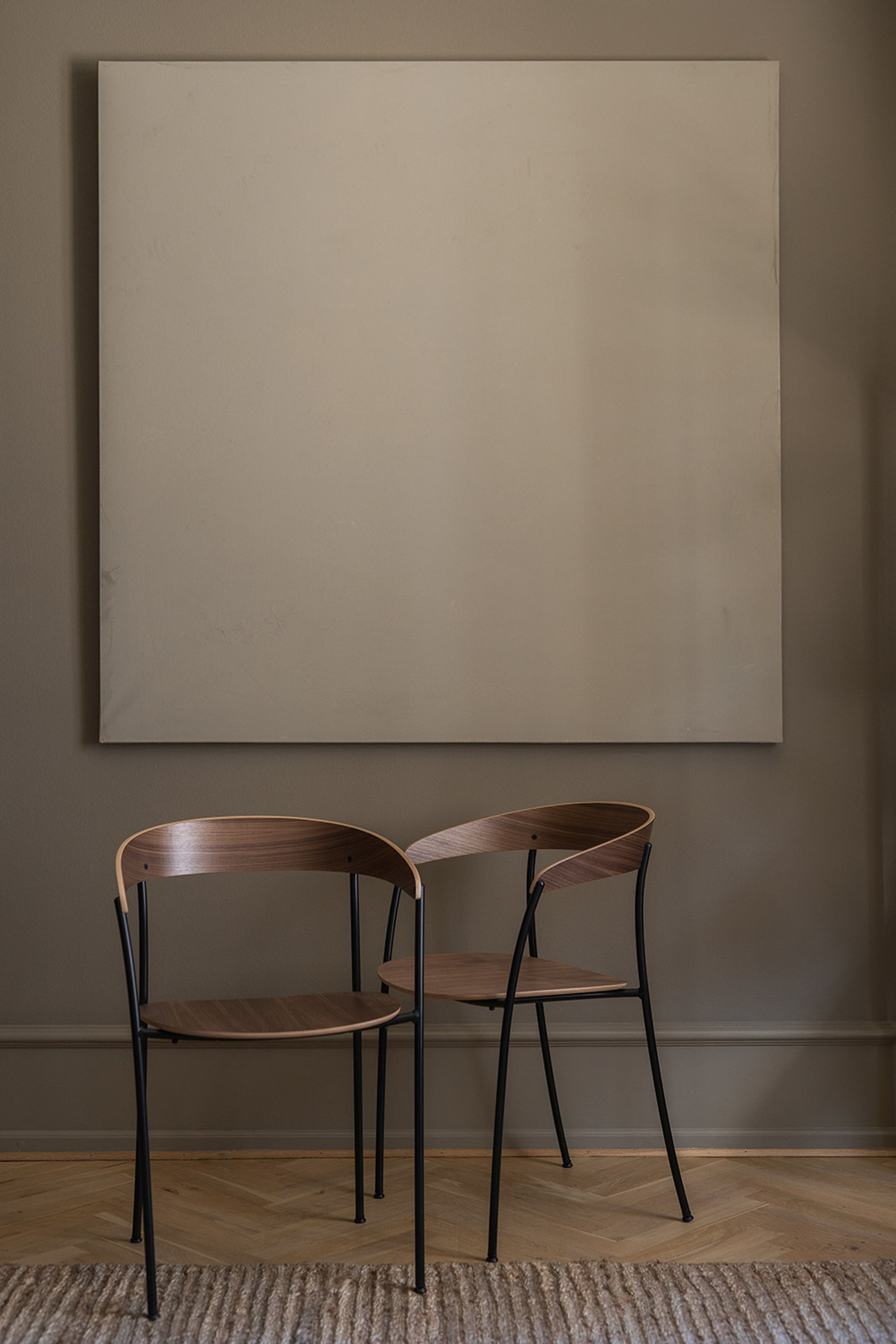 New Works - Spisebordsstol - Missing Armchair - Lacquered Walnut