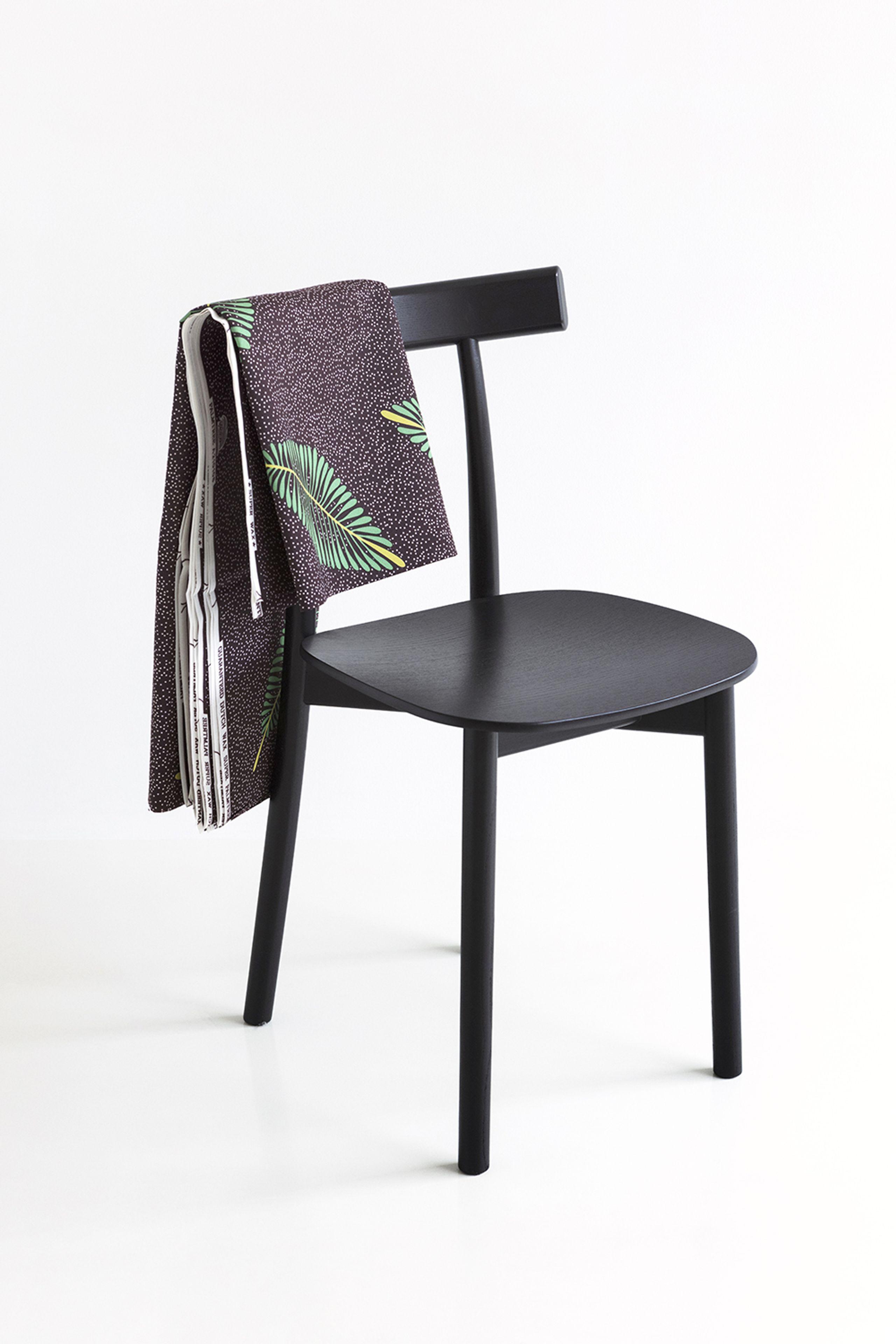 NINE - Dining chair - Skinny Wooden Chair - Black