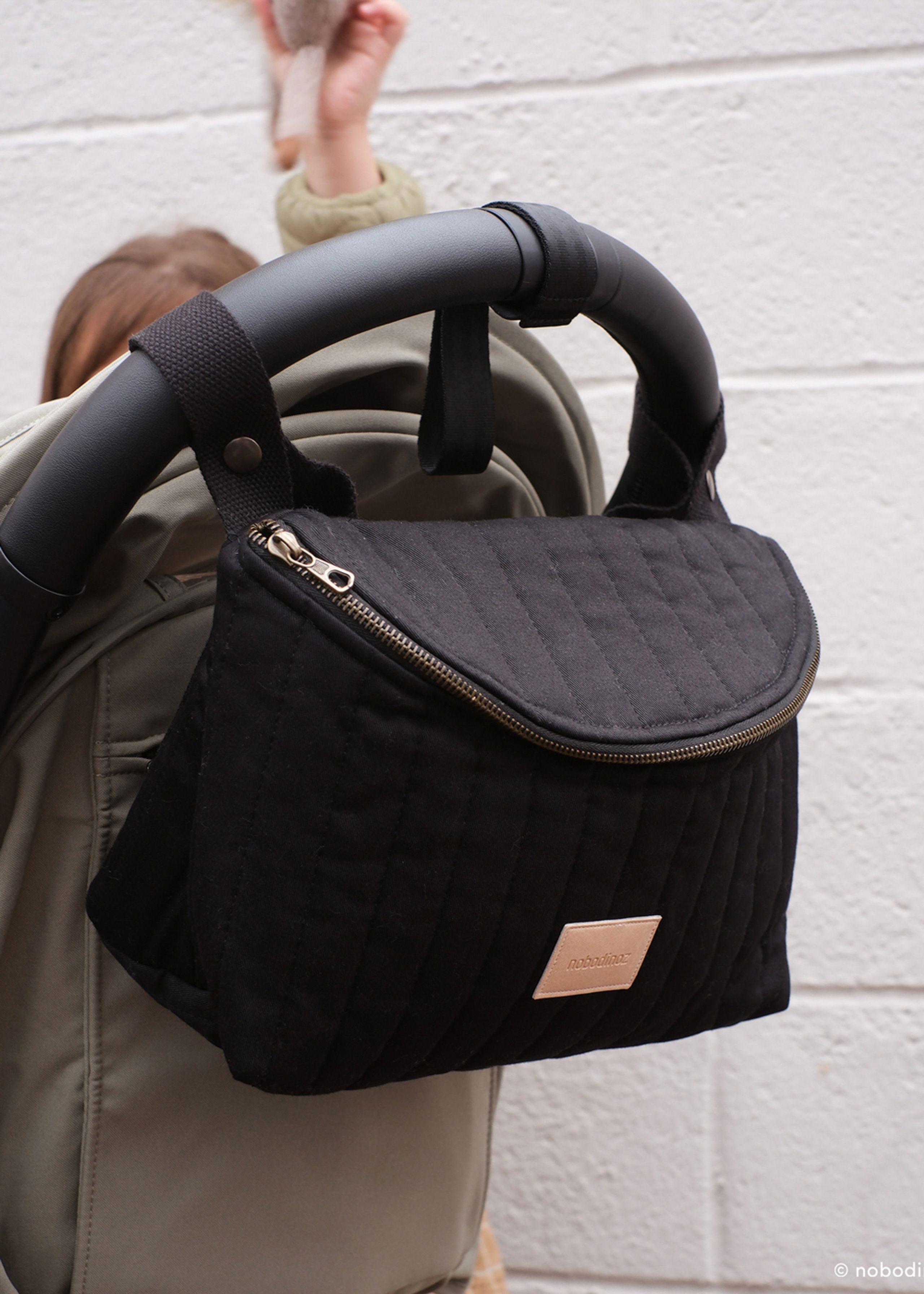 Nobodinoz - Příslušenství ke kočárkům - Hyde Park Waterproof 2 in 1 Stroller Organizer - Black