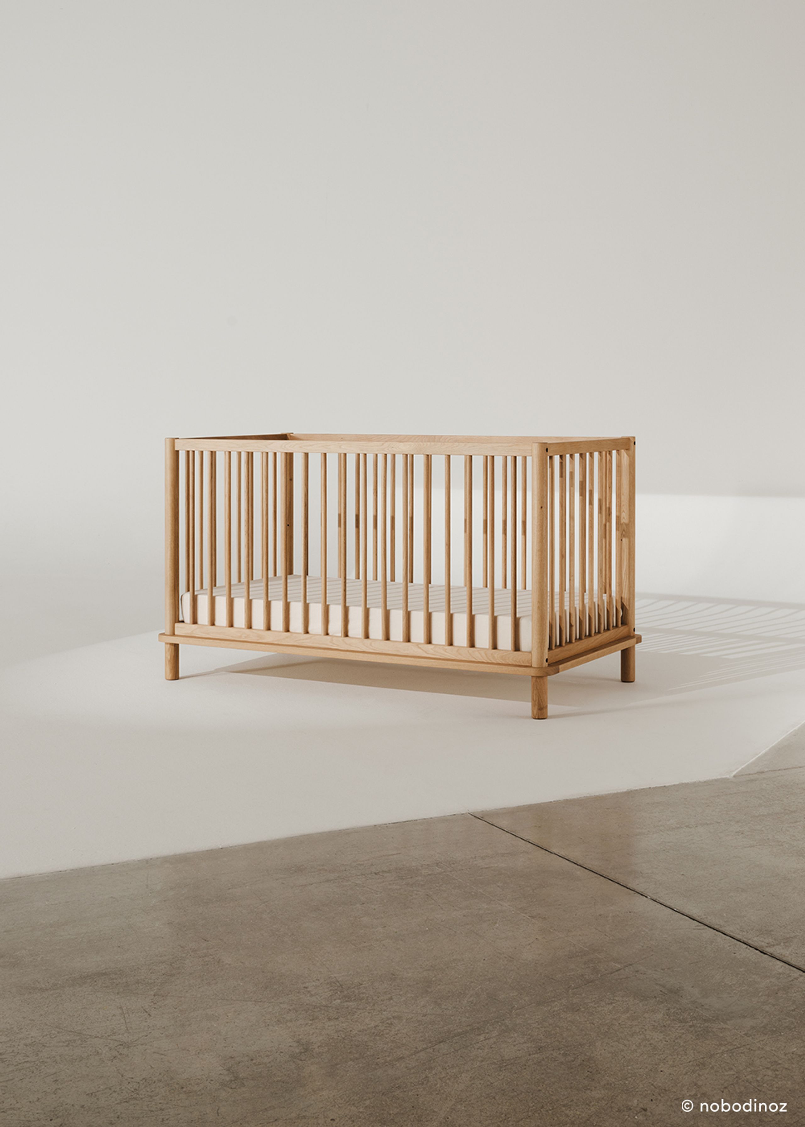 Nobodinoz - Crib - Latitude Evolving Crib - Solid Oak