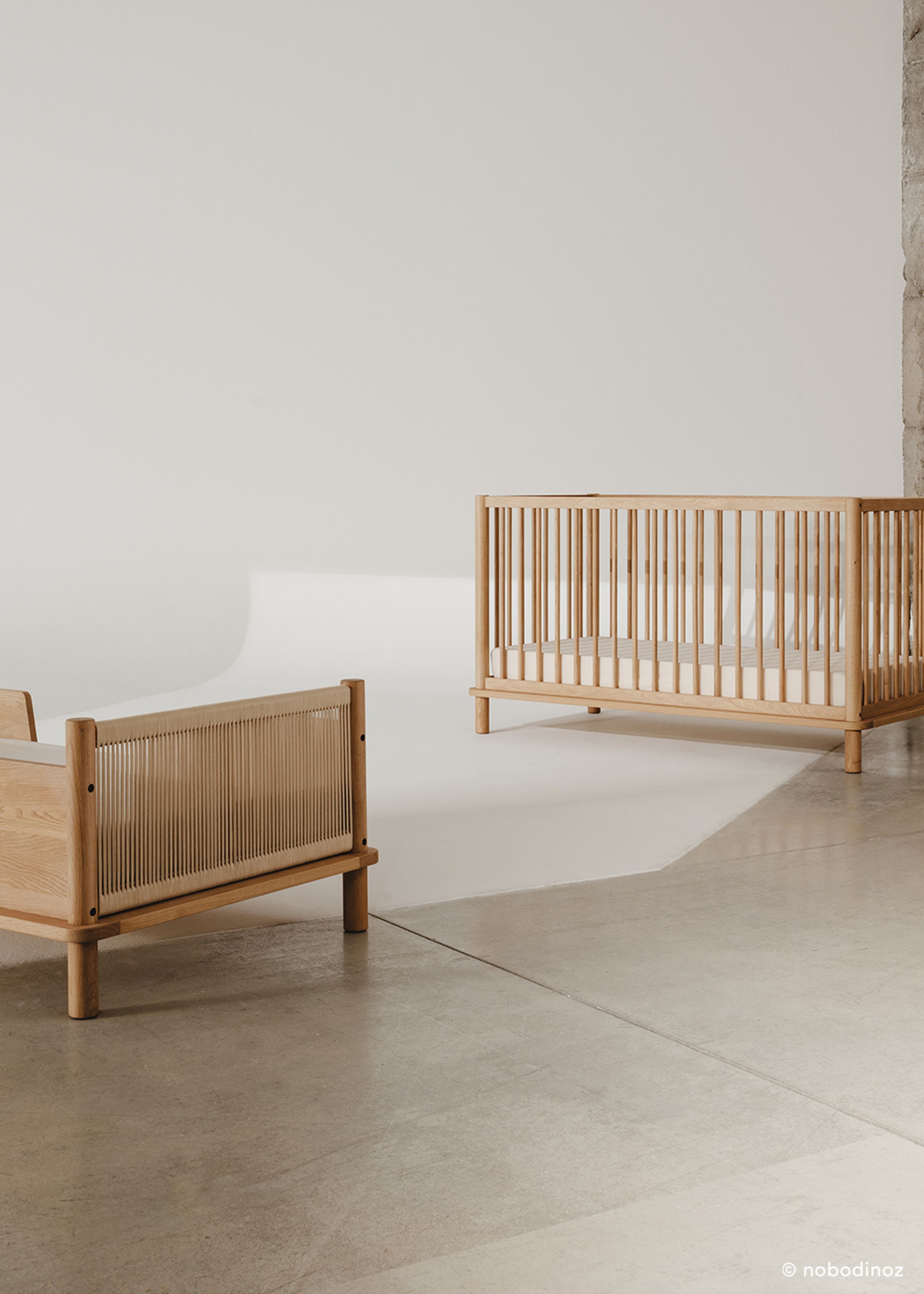 Nobodinoz - Crib - Latitude Evolving Crib - Solid Oak