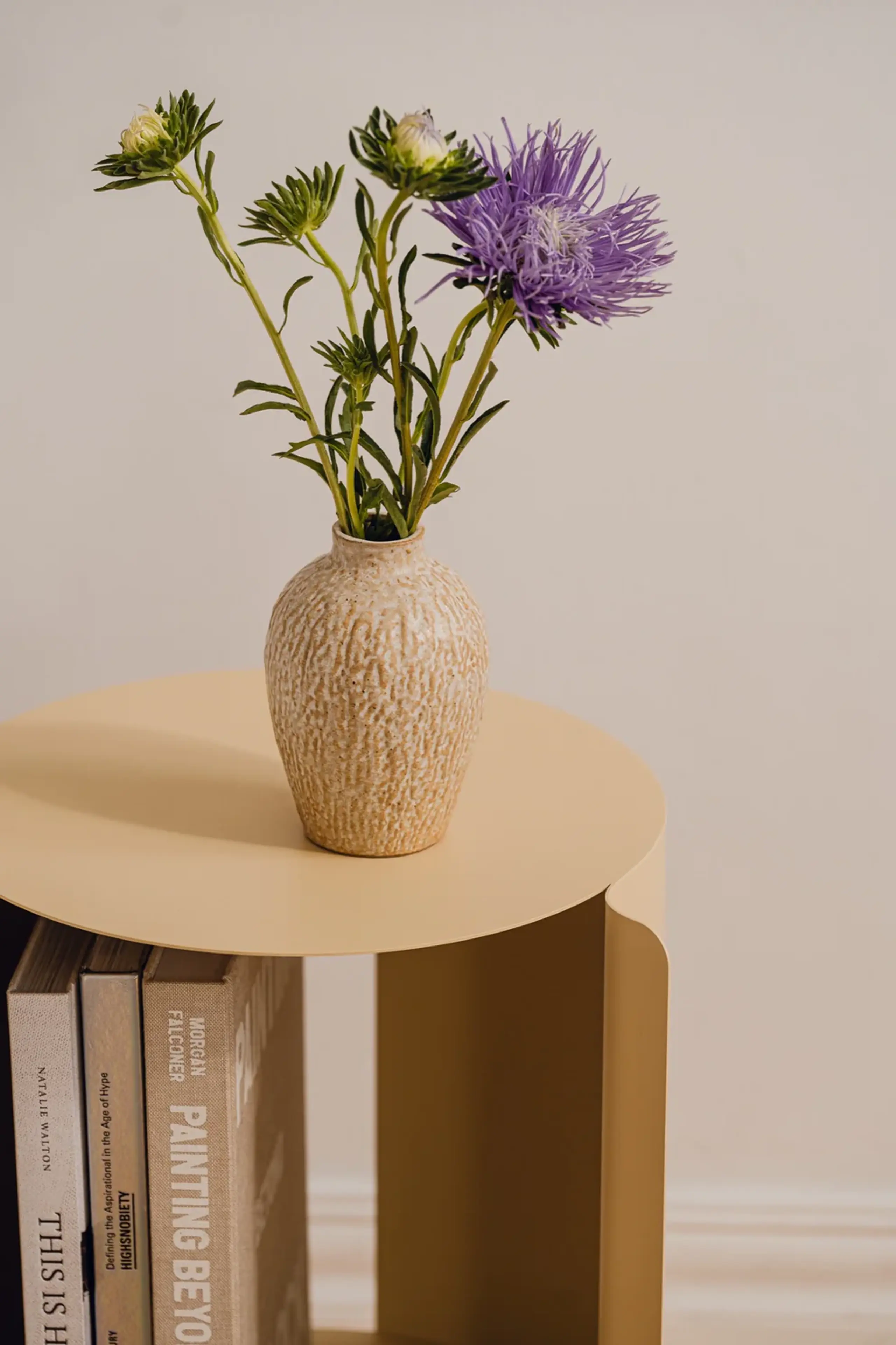 noo.ma - Cambiador - Wa Side Table - Butter Yellow