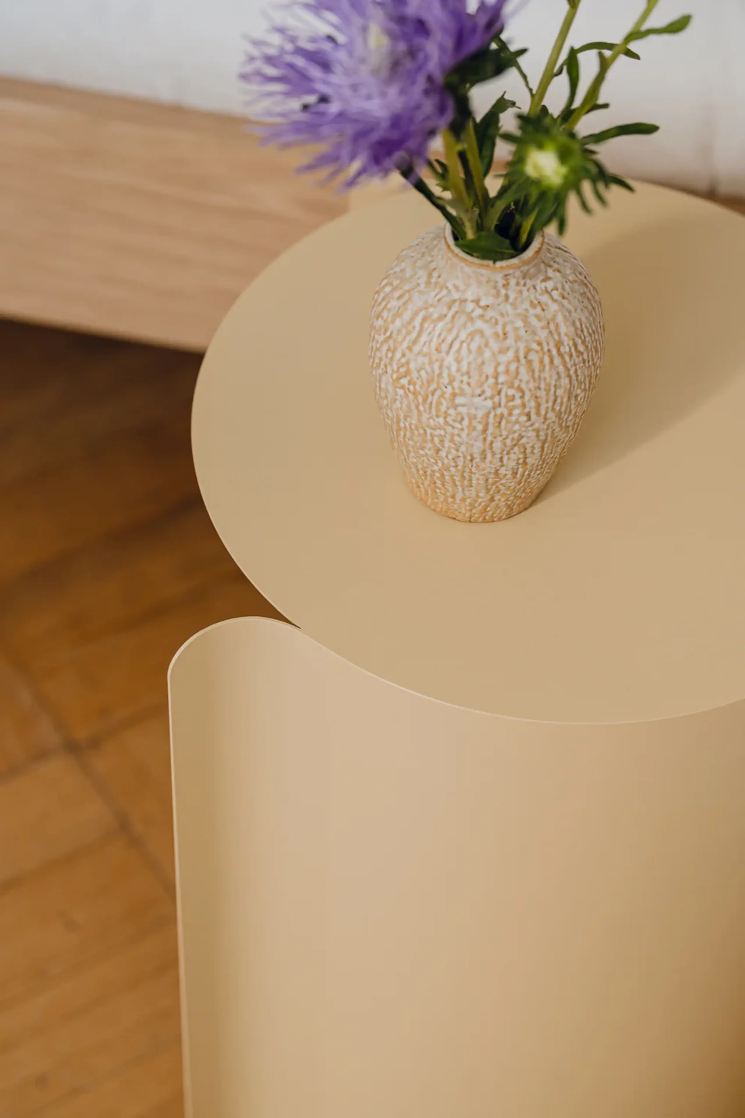 noo.ma - Cambiador - Wa Side Table - Butter Yellow