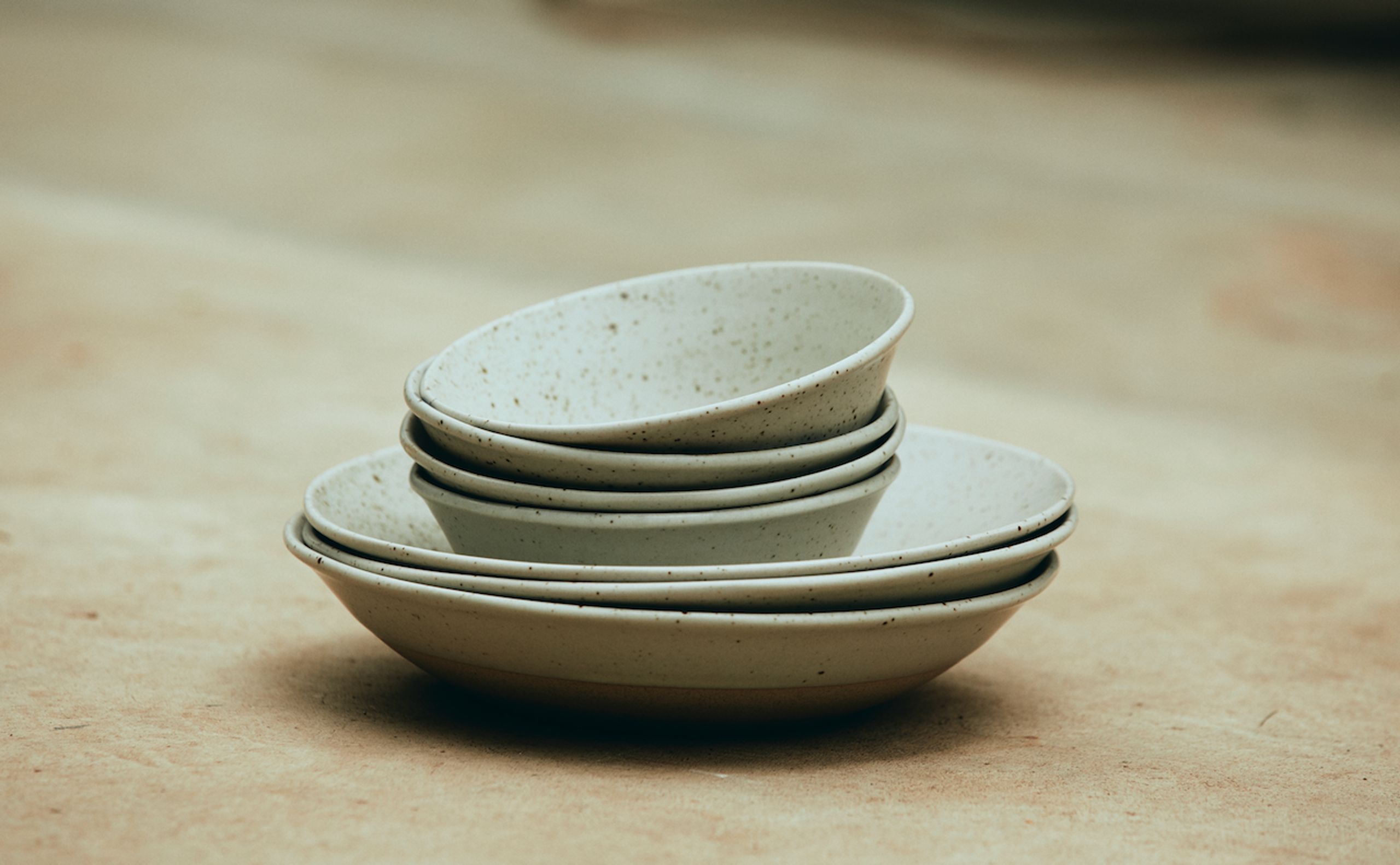 Nordal - Plate - GRAINY Plates - Sand - Large plate