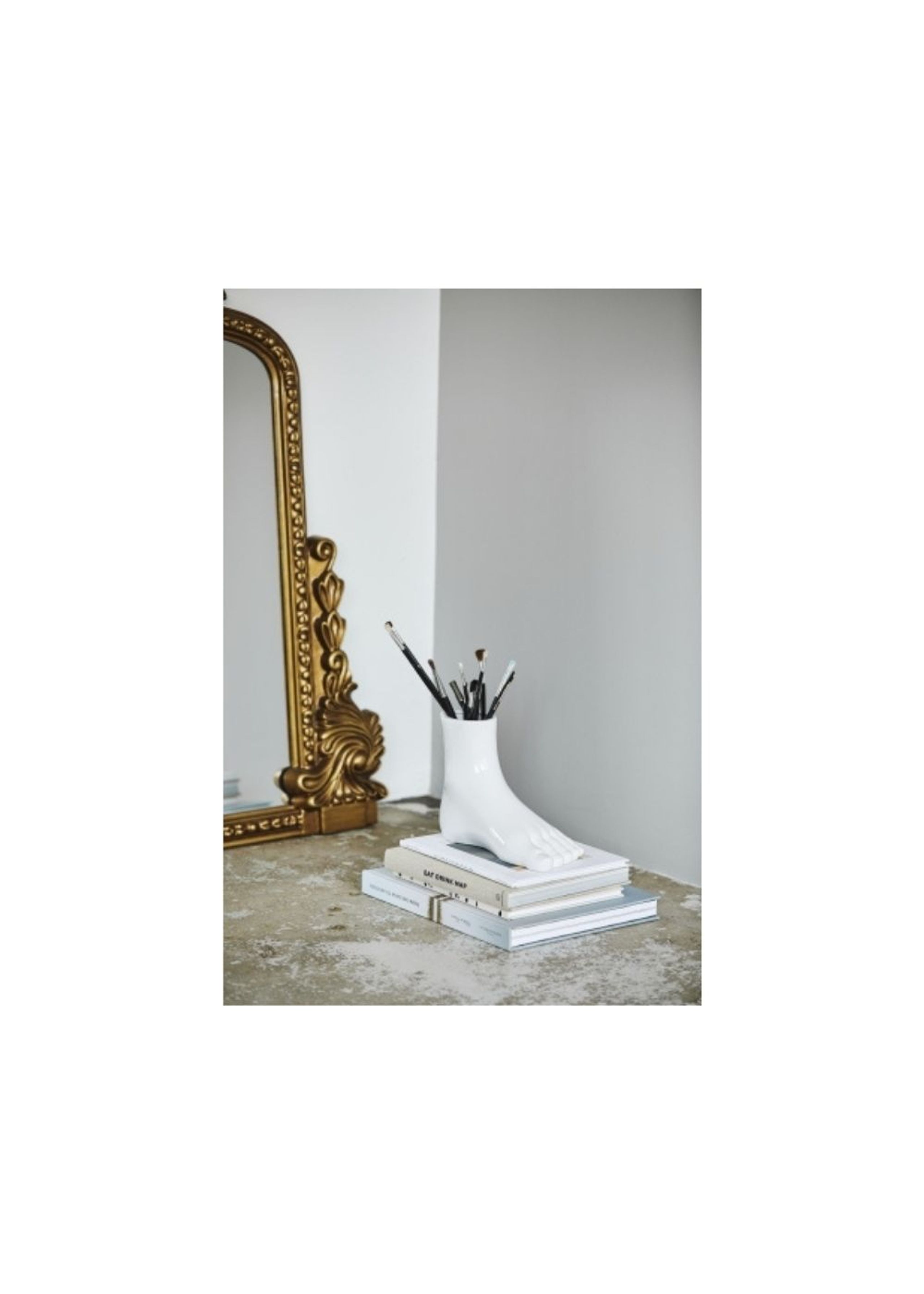 Nordal - Vase - ARUBA foot - White