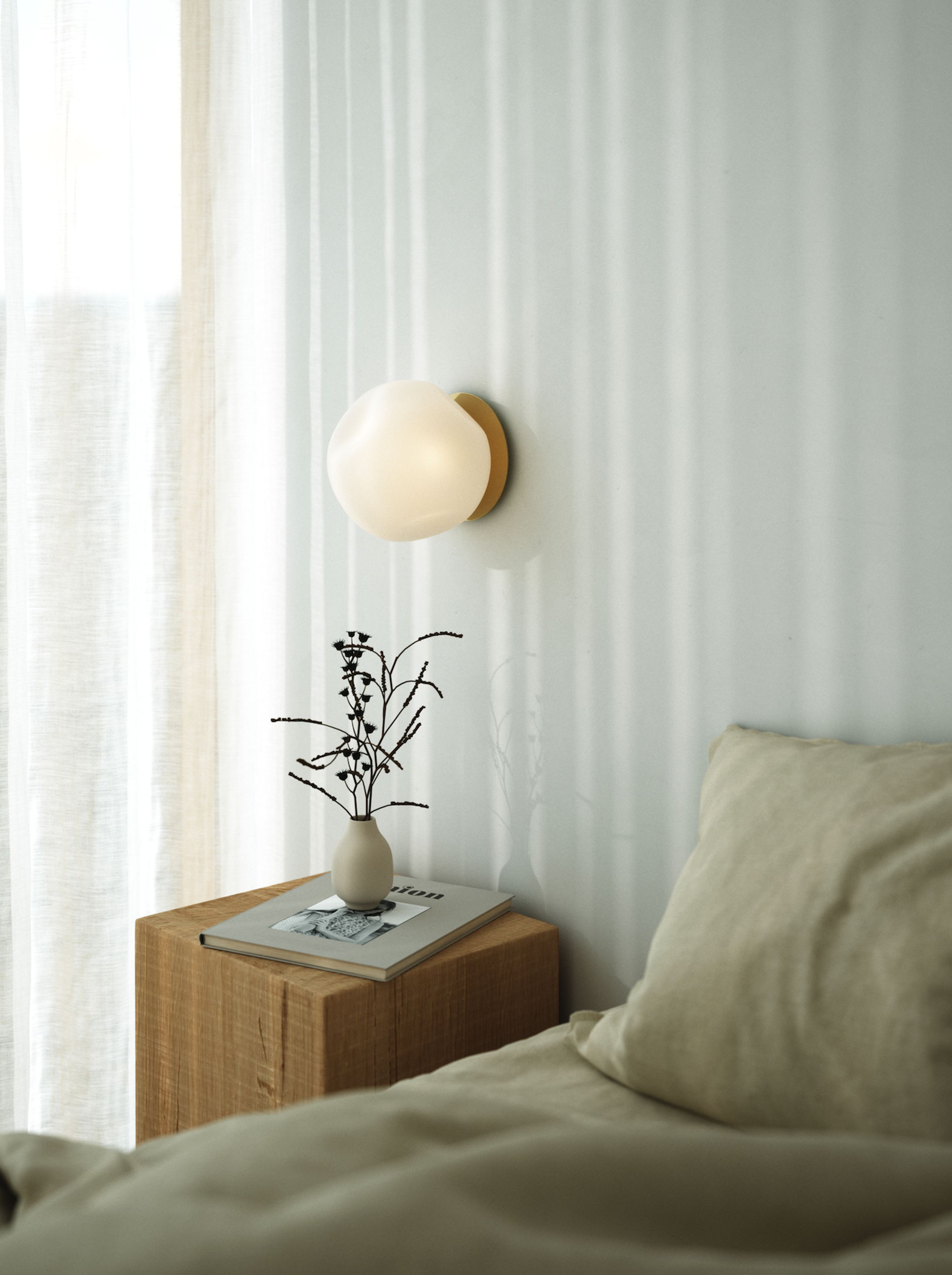 Nordic Tales - Wall lamp - Bright Barocco Wall / ceiling - Brass/White