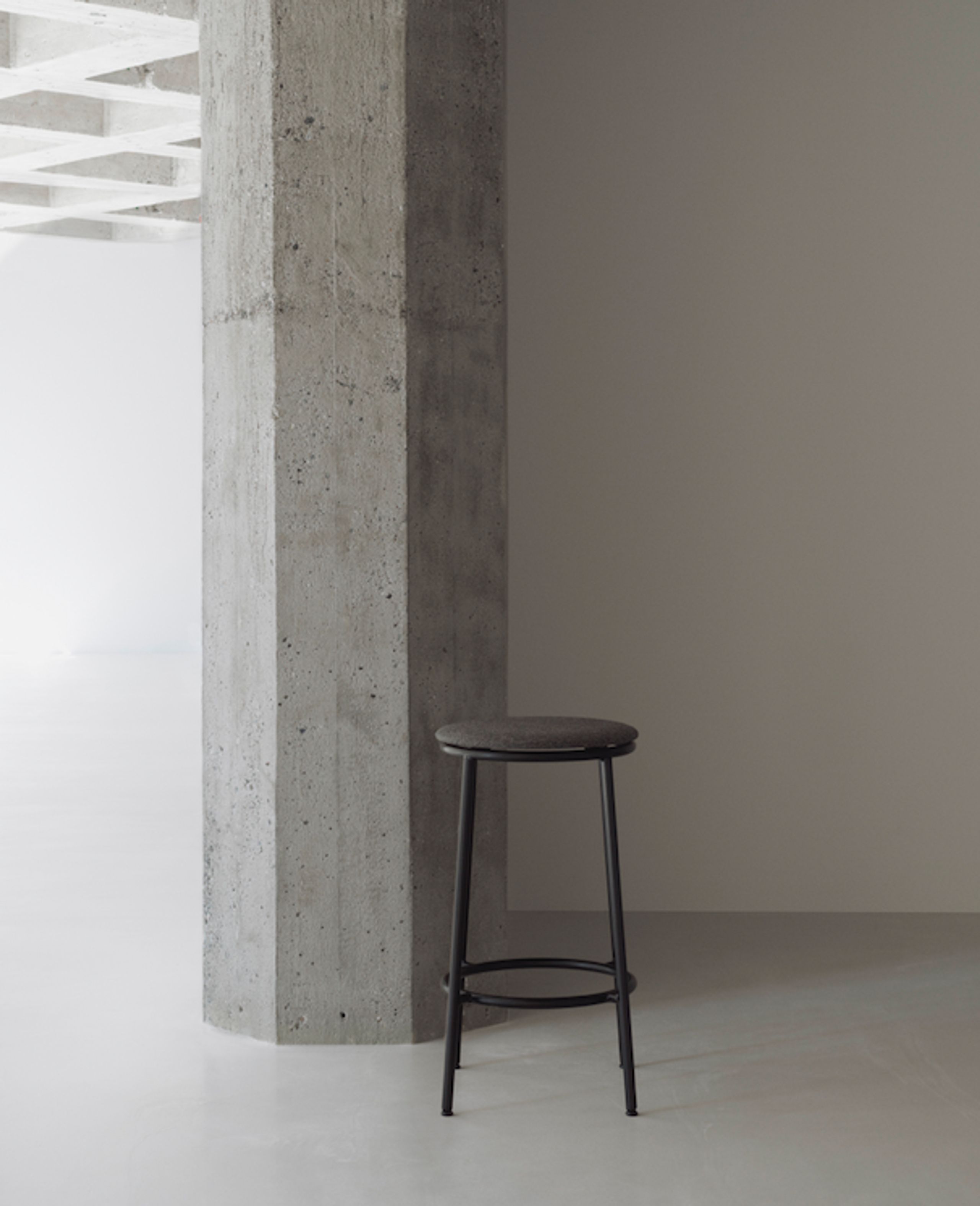 Normann Copenhagen - Bar stool - Circa Barstool - Black