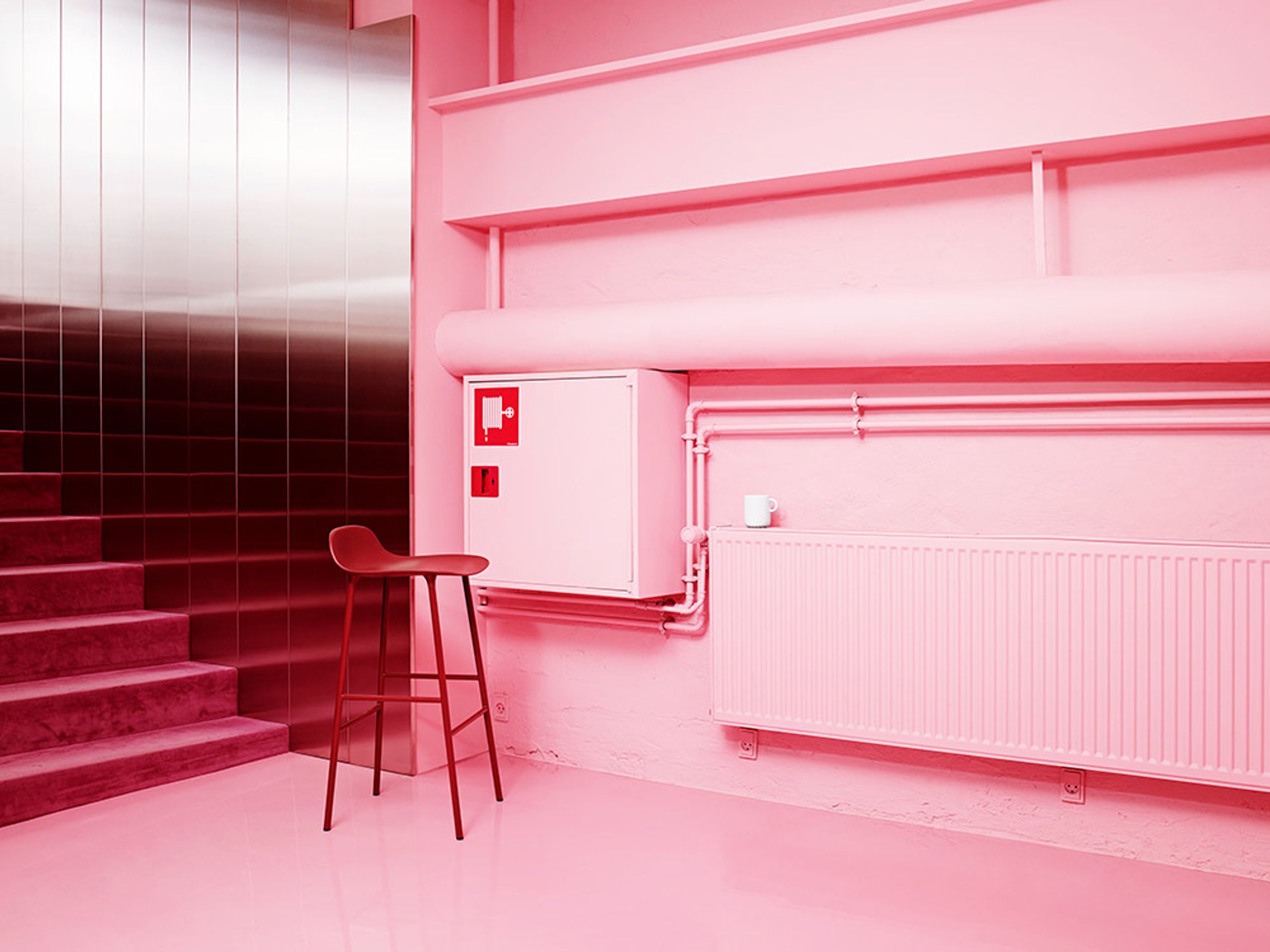 Normann Copenhagen - Barstol - Form Barstool - 75 cm - Steel, Chrome & Brass - Steel / Grey