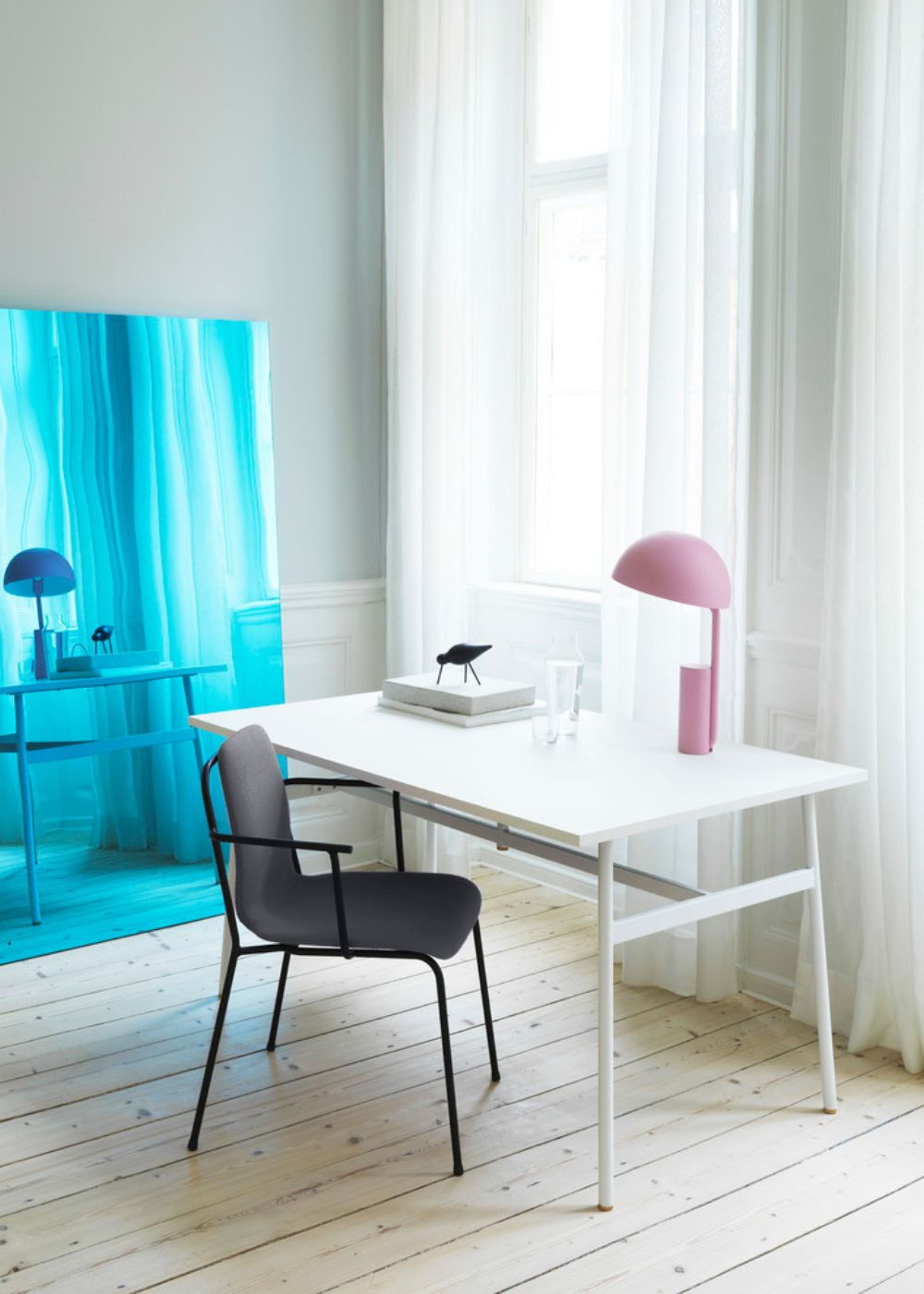 Normann Copenhagen - Bordlampe - Cap Table Lamp - Blush