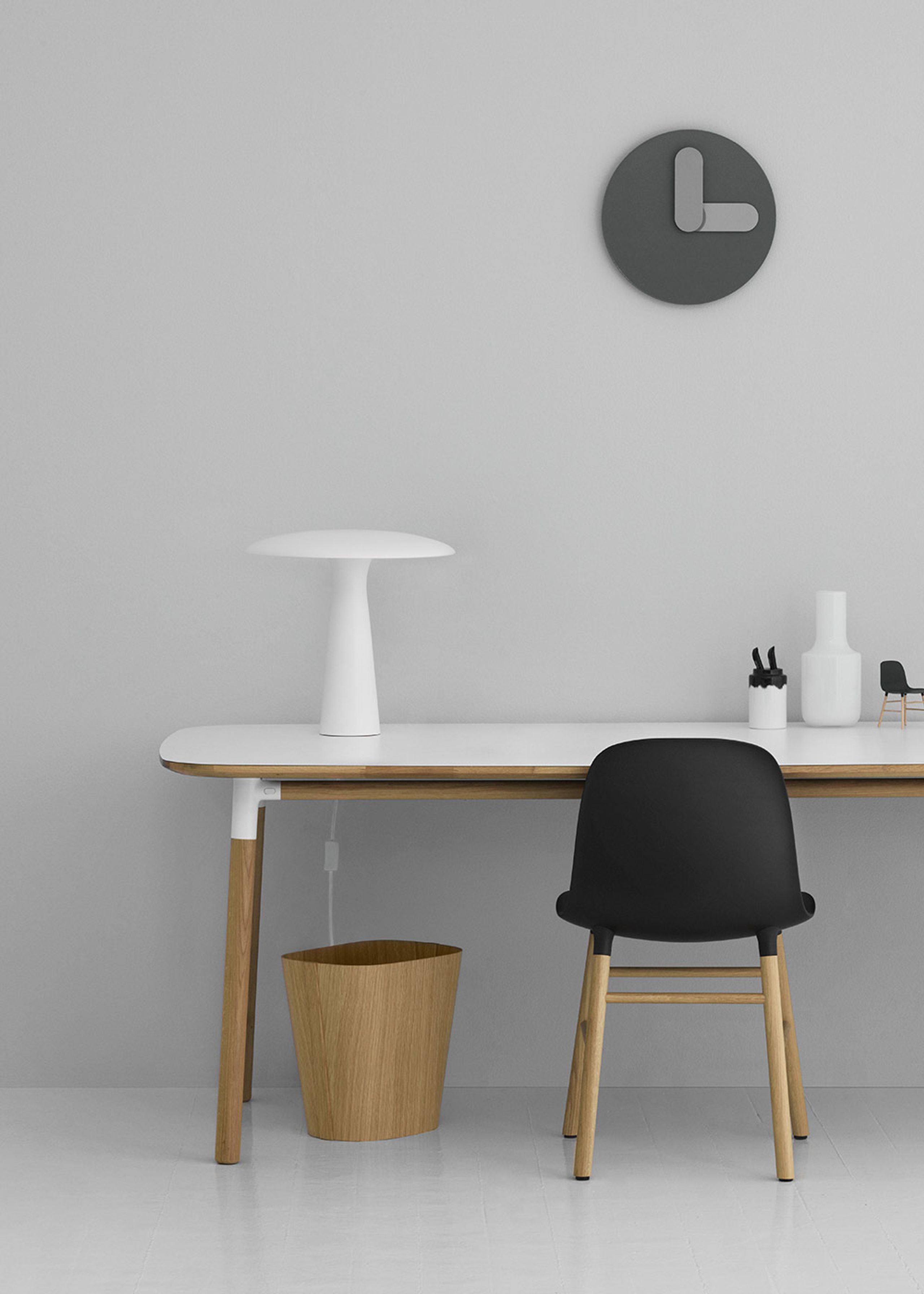 Normann Copenhagen - Bordlampe - Shelter bordlampe - Sort