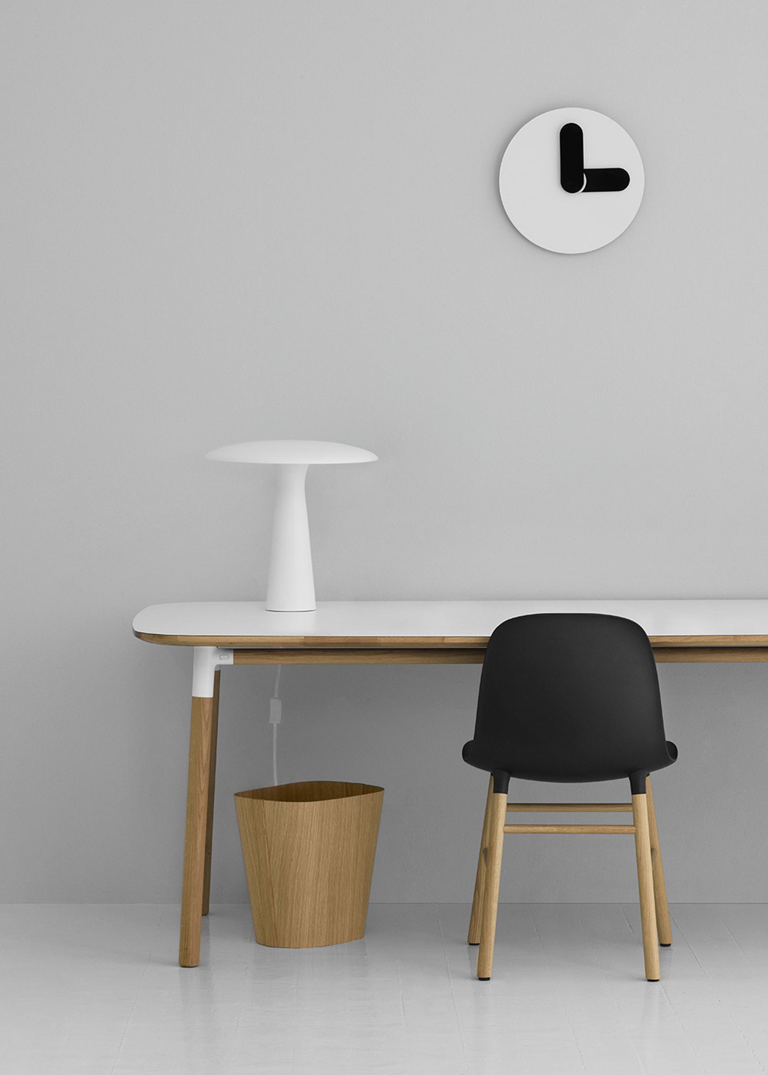 Normann Copenhagen - Bordlampe - Shelter bordlampe - Sort