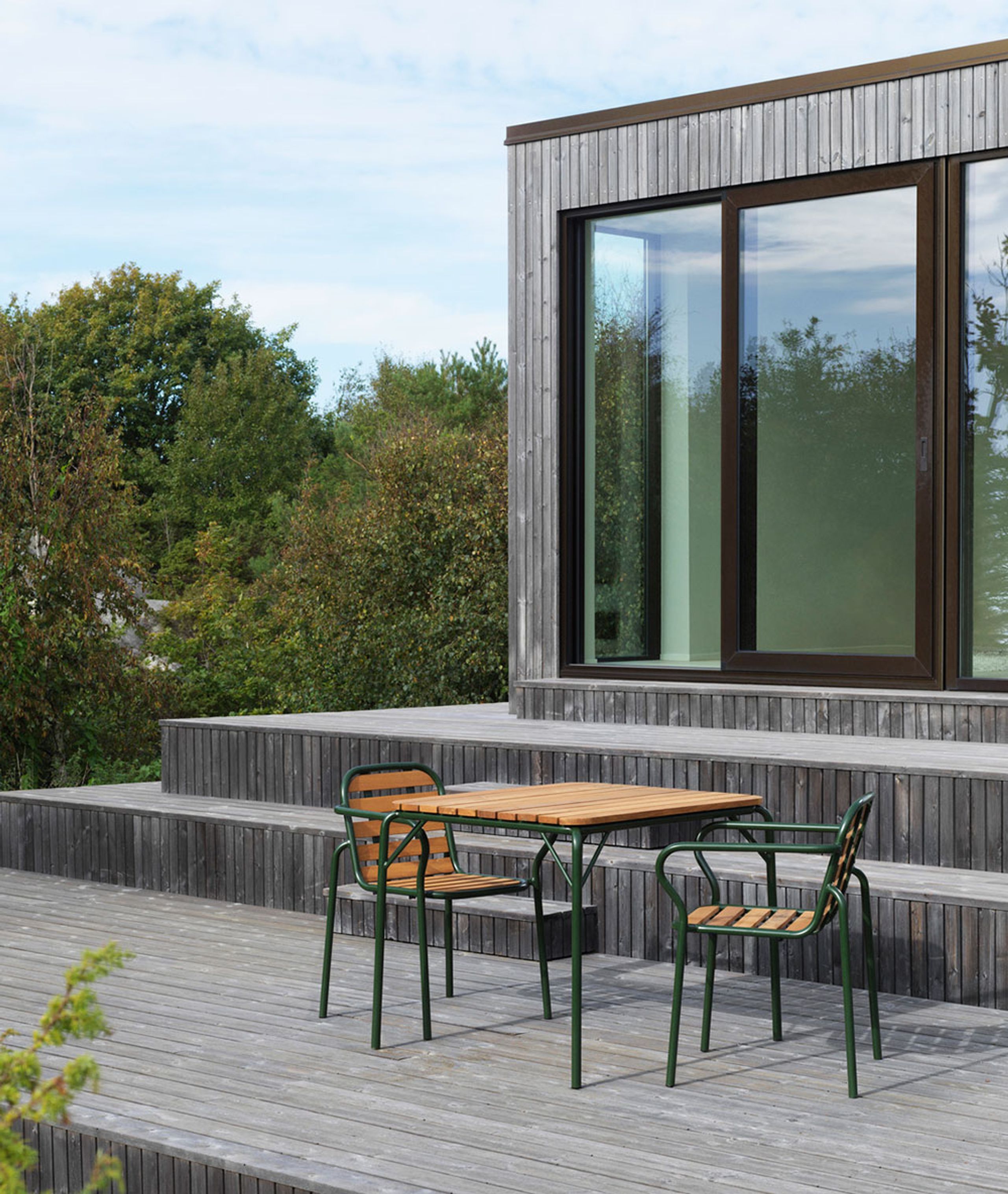 Normann Copenhagen - Garden chair - Vig Armchair Robinia - Black