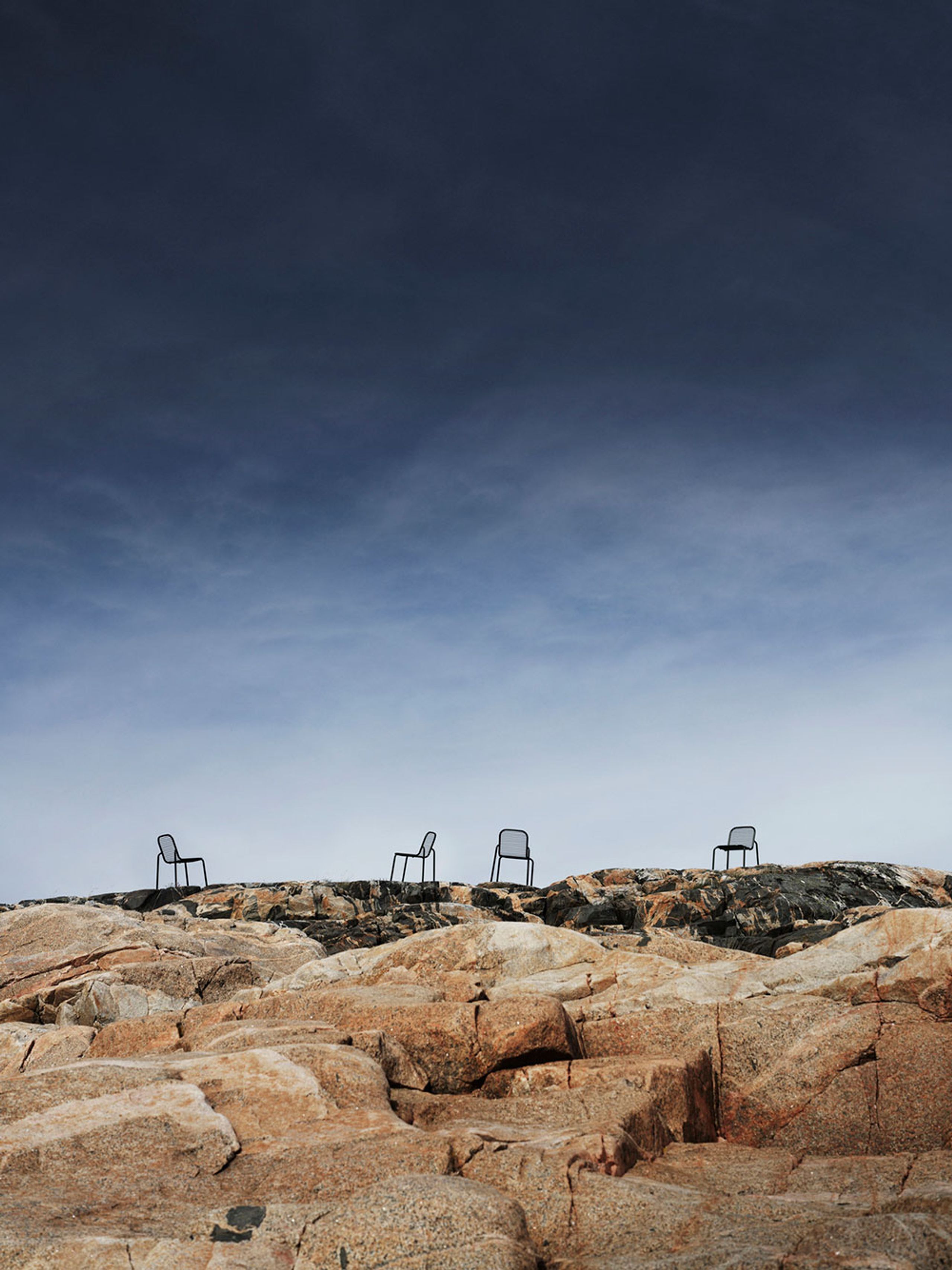 Normann Copenhagen - Garden chair - Vig Armchair Robinia - Black