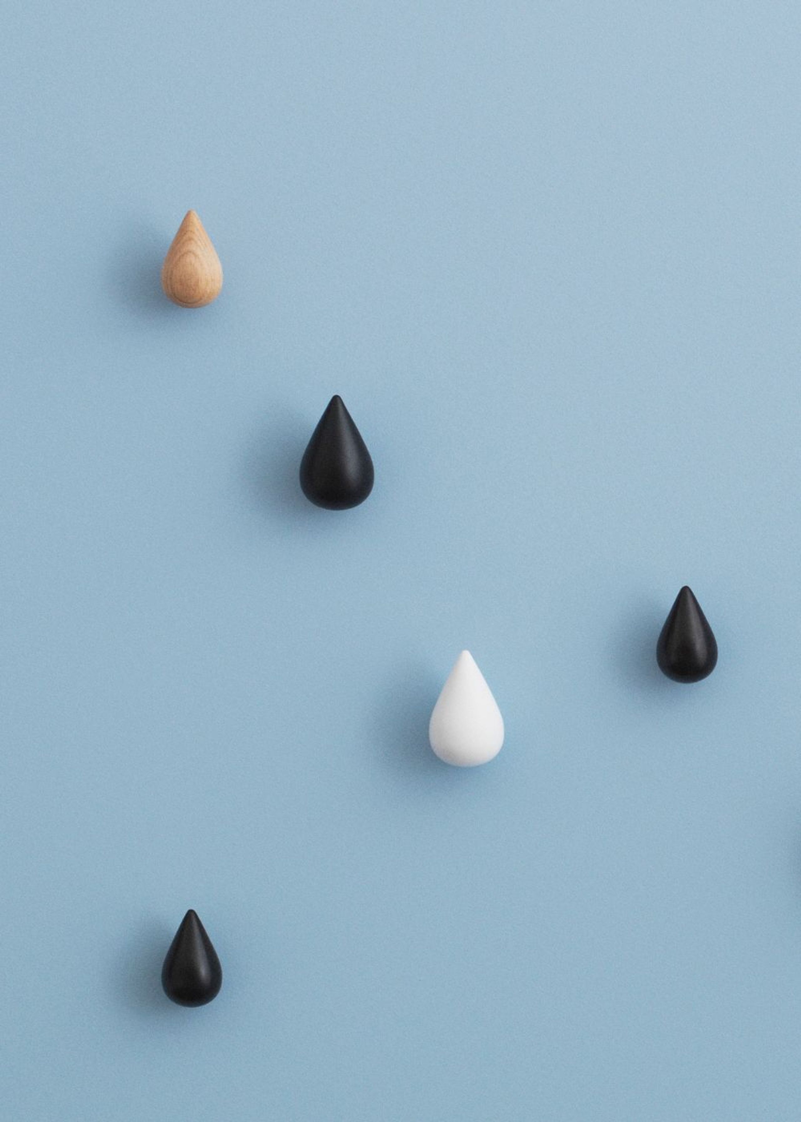 Normann Copenhagen - Hooks - Dropit Knager - Valnød - Small