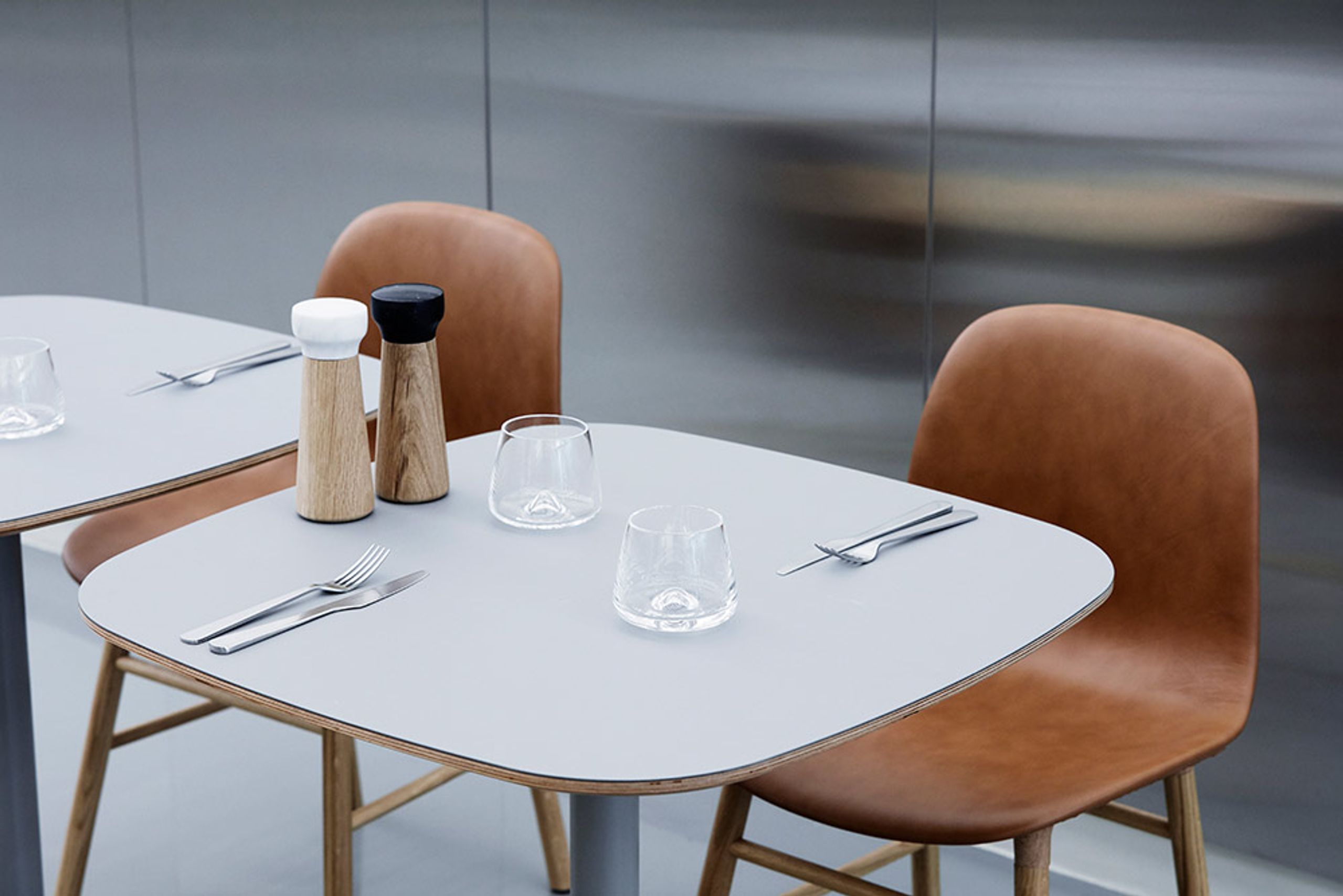 Normann Copenhagen - Mill - Craft Pepper Mill - Small - black/oak