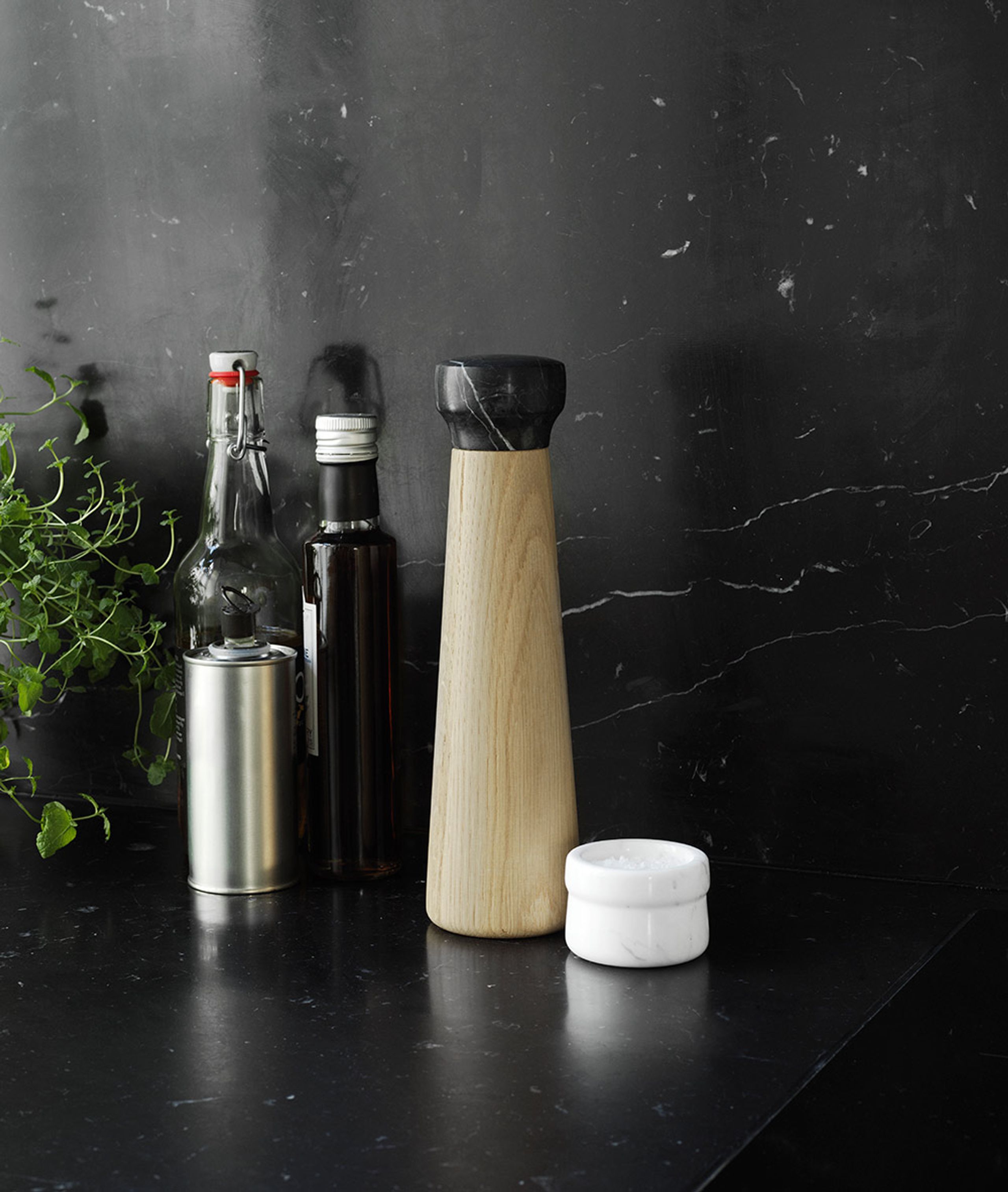 Normann Copenhagen - Mill - Craft Pepper Mill - Small - black/oak