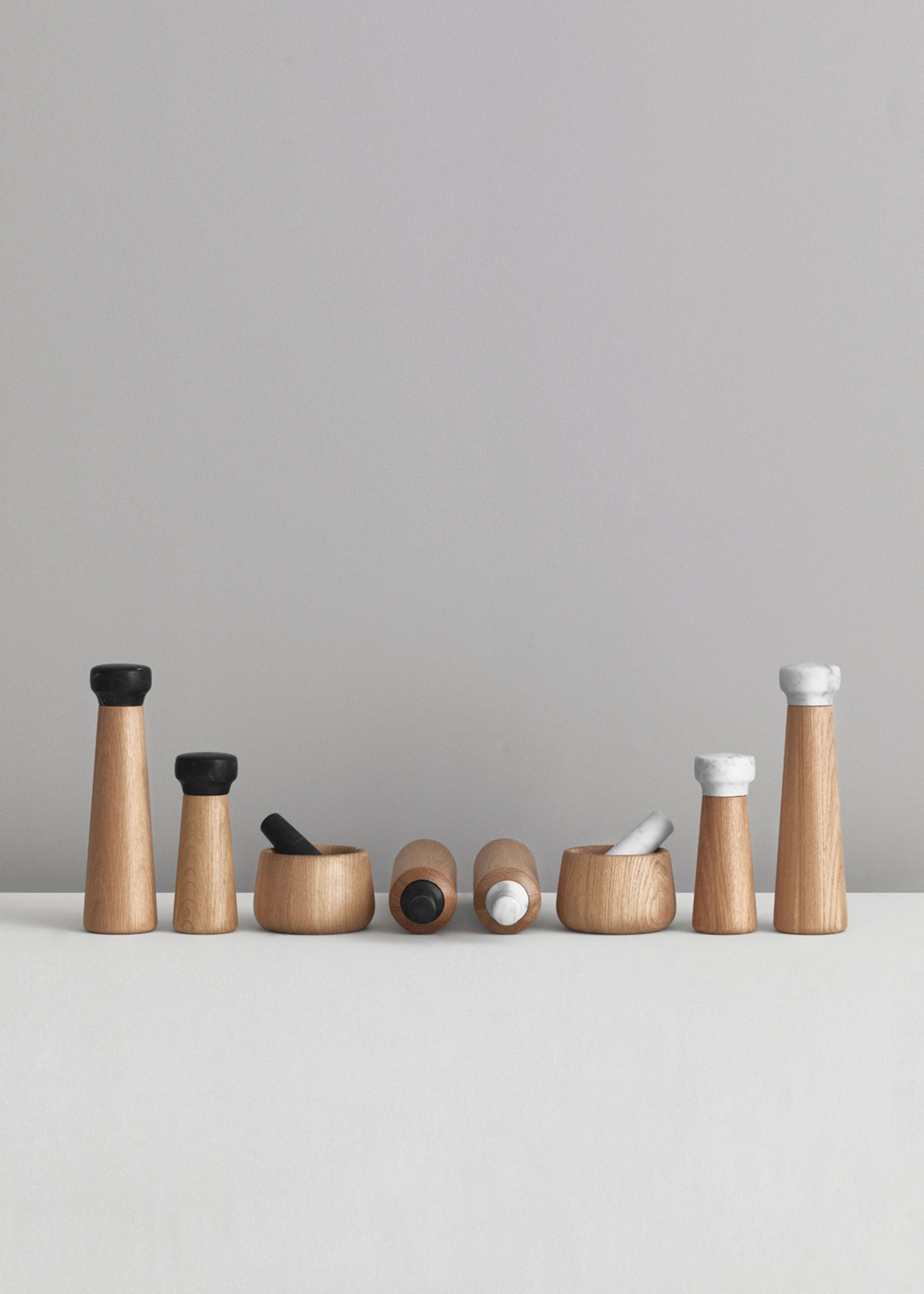 Normann Copenhagen - Kværn - Craft Pepper Mill - Stor - sort/eg