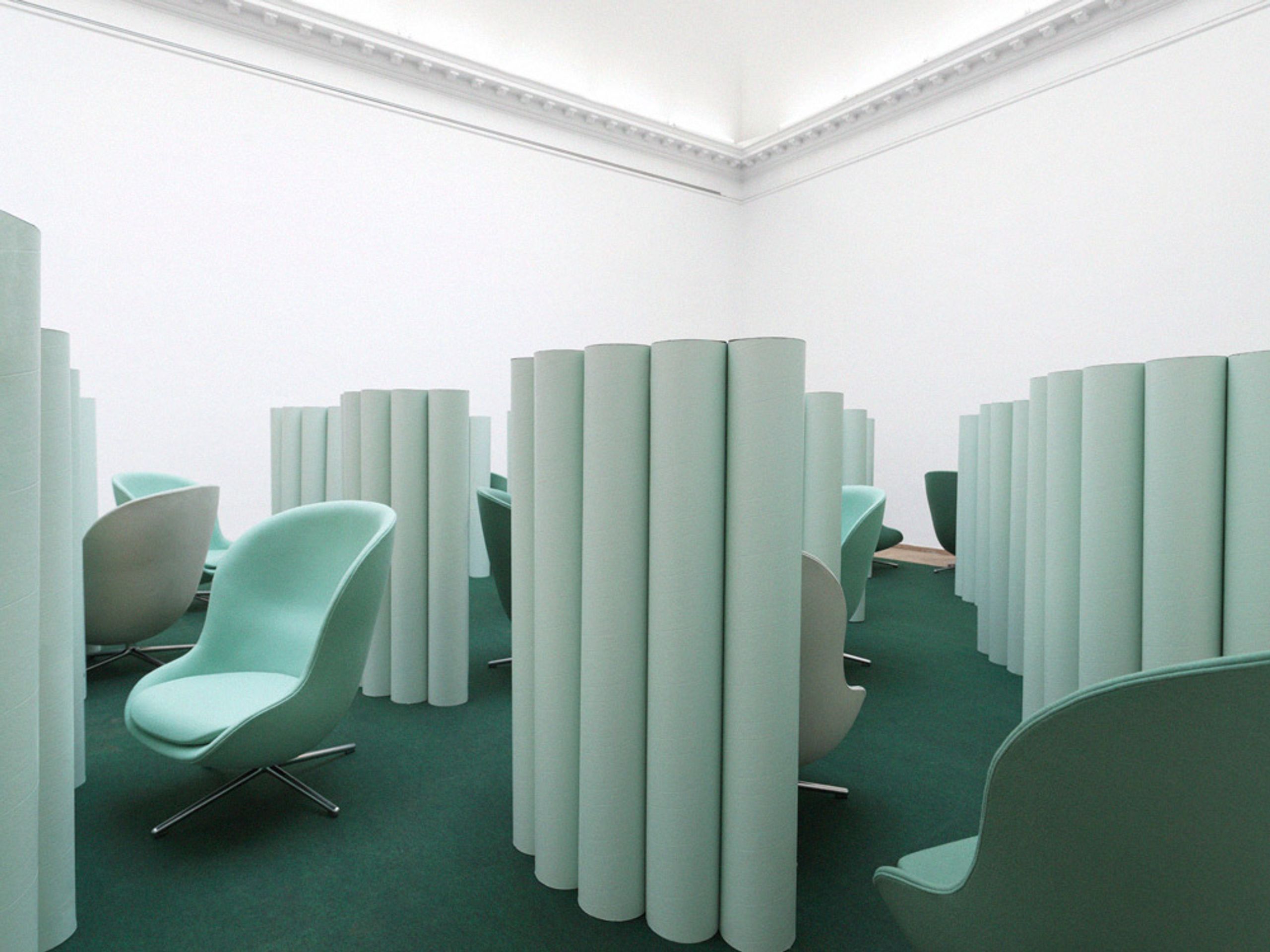 Normann Copenhagen - Lænestol - Hyg Lænestol Høj - Synergy - Loop