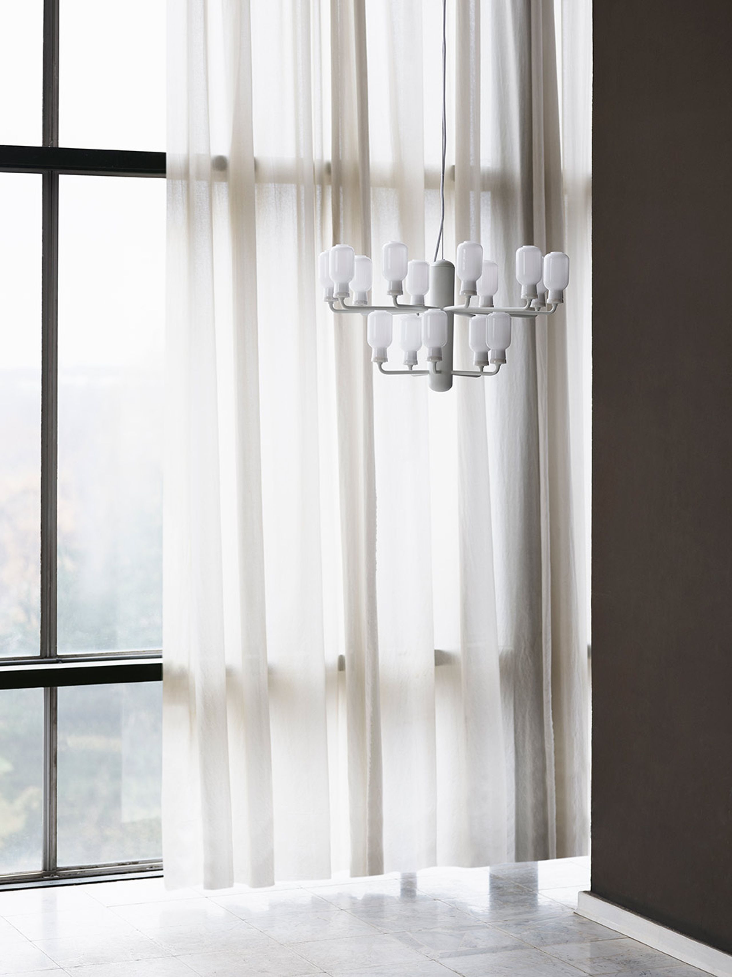 Normann Copenhagen - Lamp - Amp Chandelier - Smoke / Black - Black