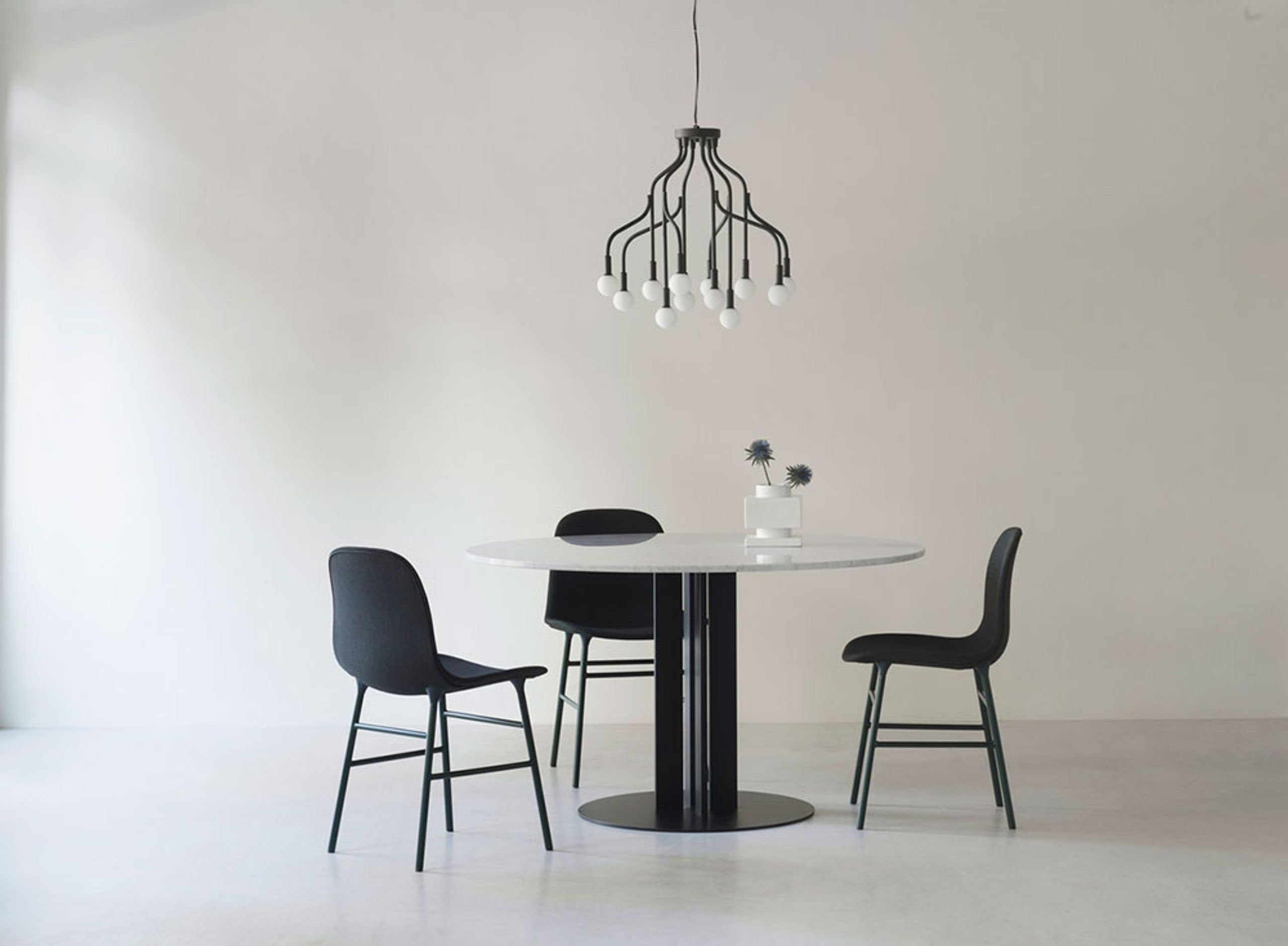 Normann Copenhagen - Lampy - Vekst Lamp EU - Black - Small