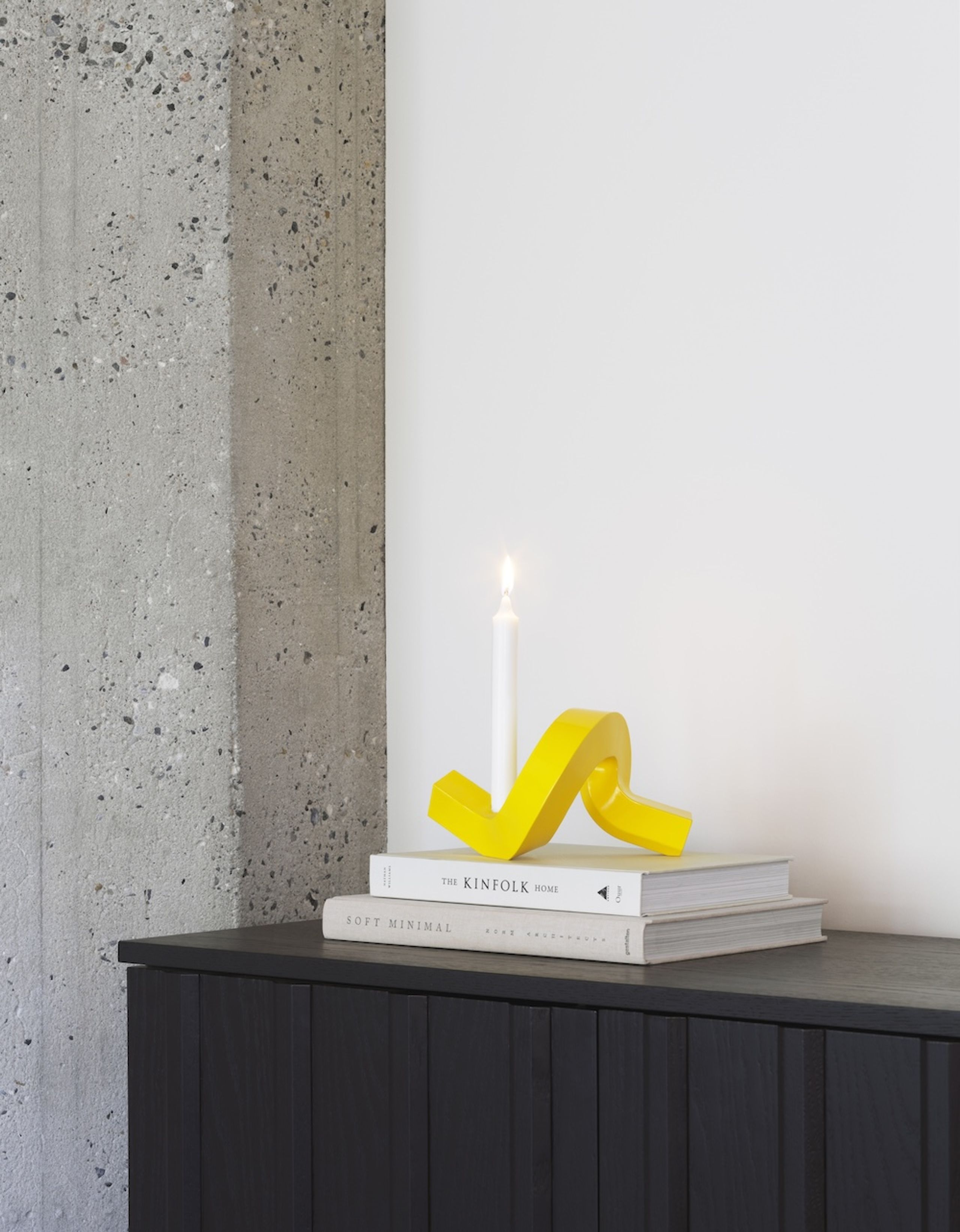 Normann Copenhagen - Portacandele - Crooked Candlestick One Aluminium - Yellow