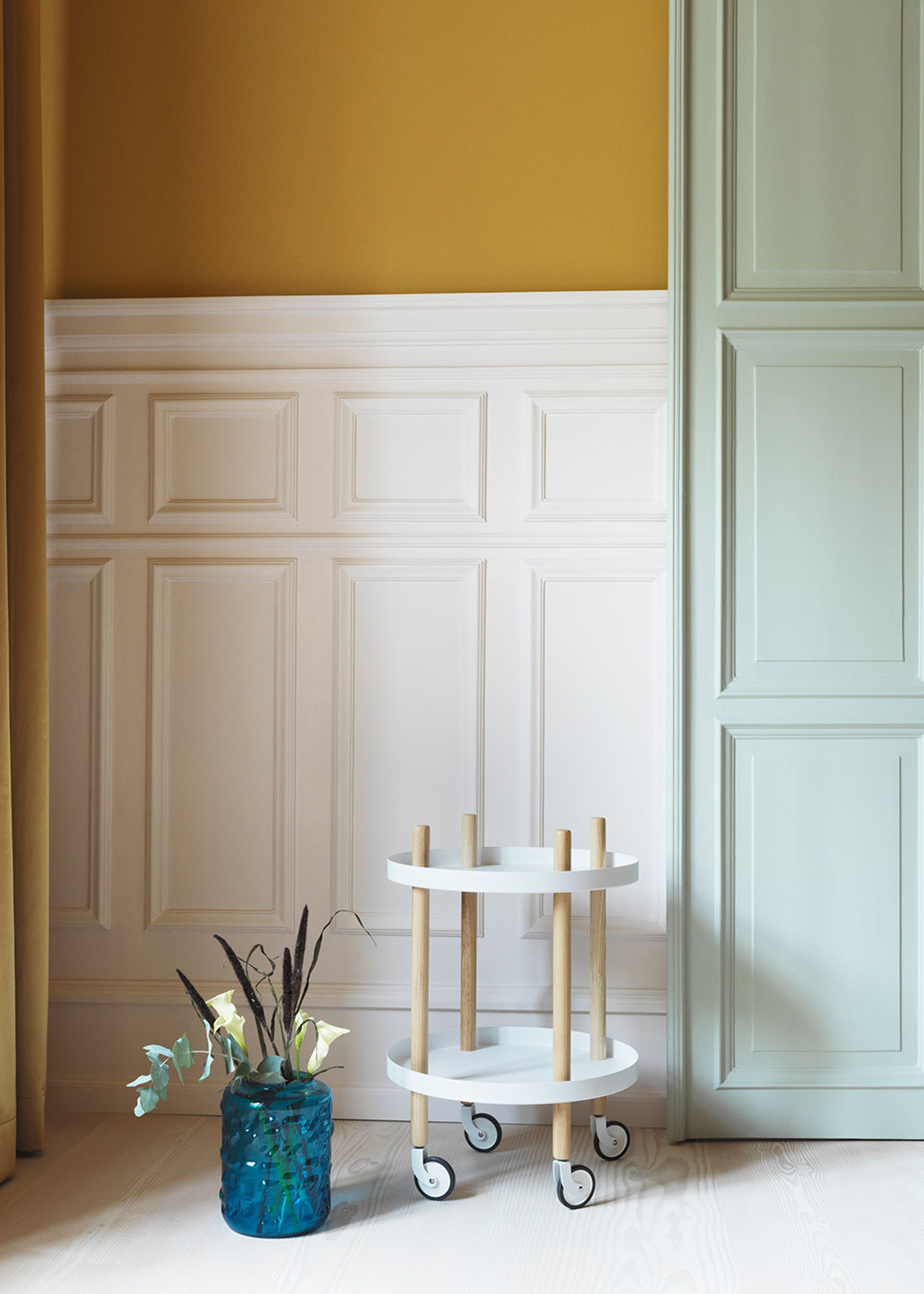 Normann Copenhagen - Trolley Table - Block Table - Black Ø45