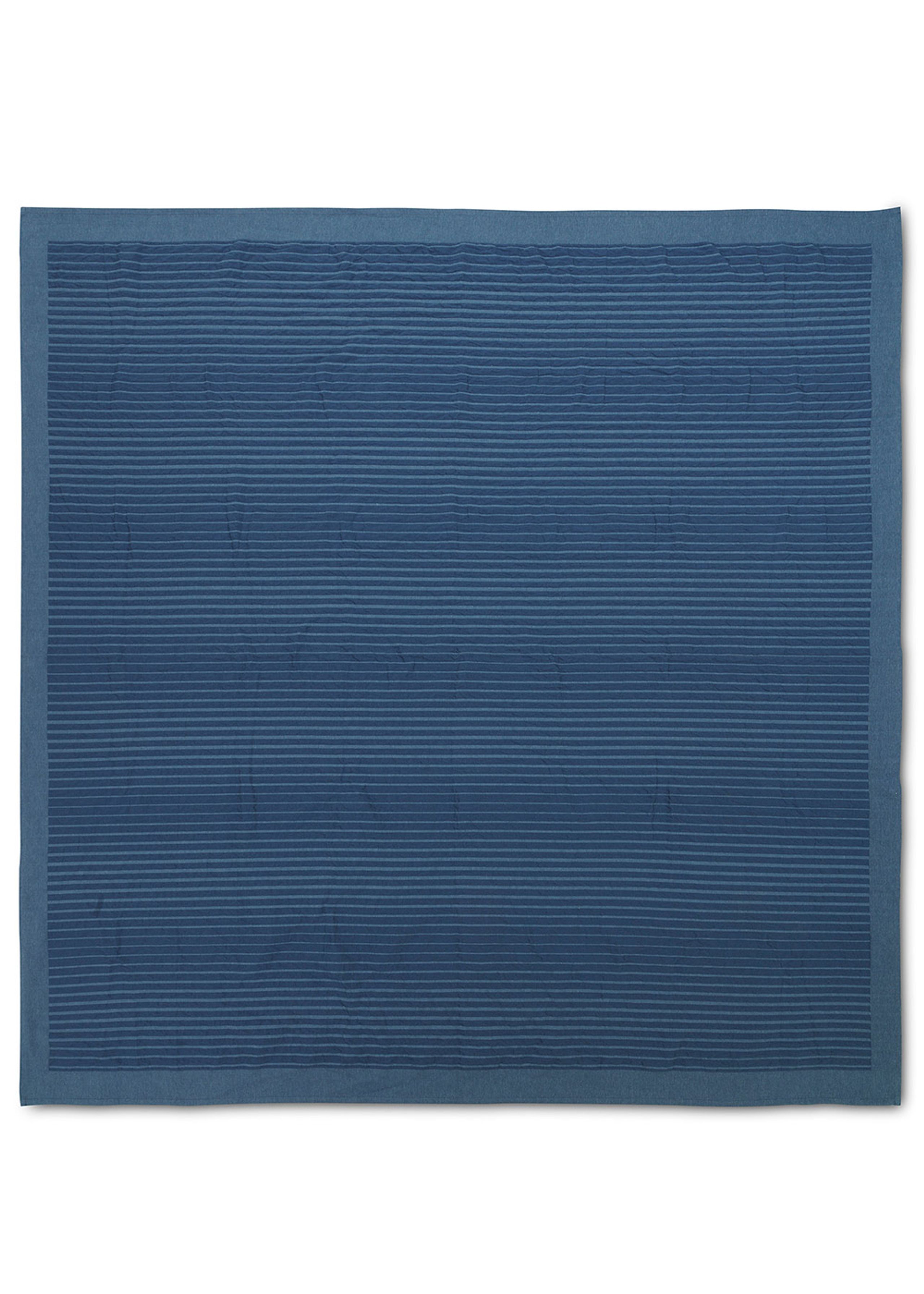Normann Copenhagen - Couvre-lit - Slumber - Fading Stripes Dark Blue