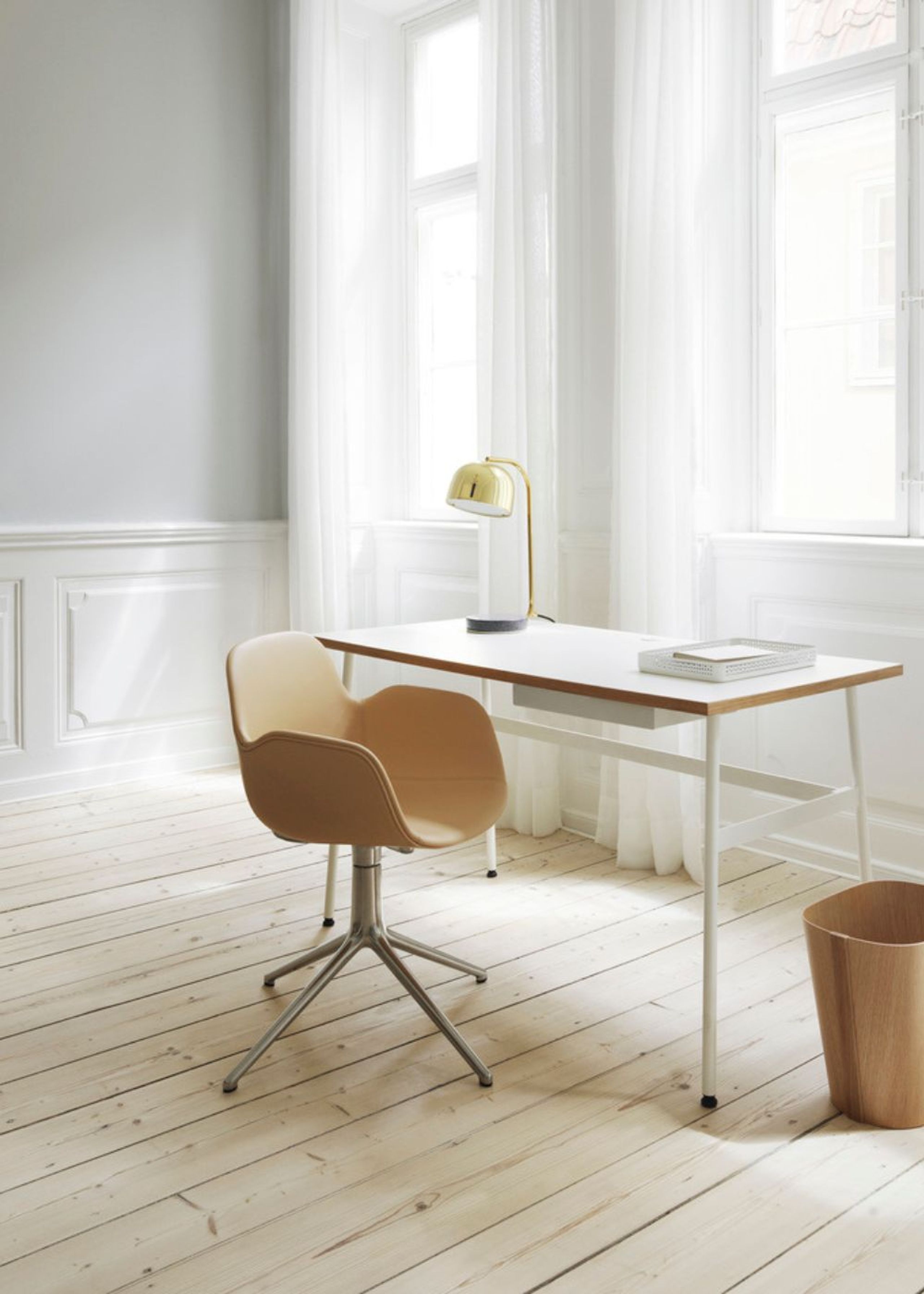 Normann Copenhagen - Scrivania - Journal desk - Grey