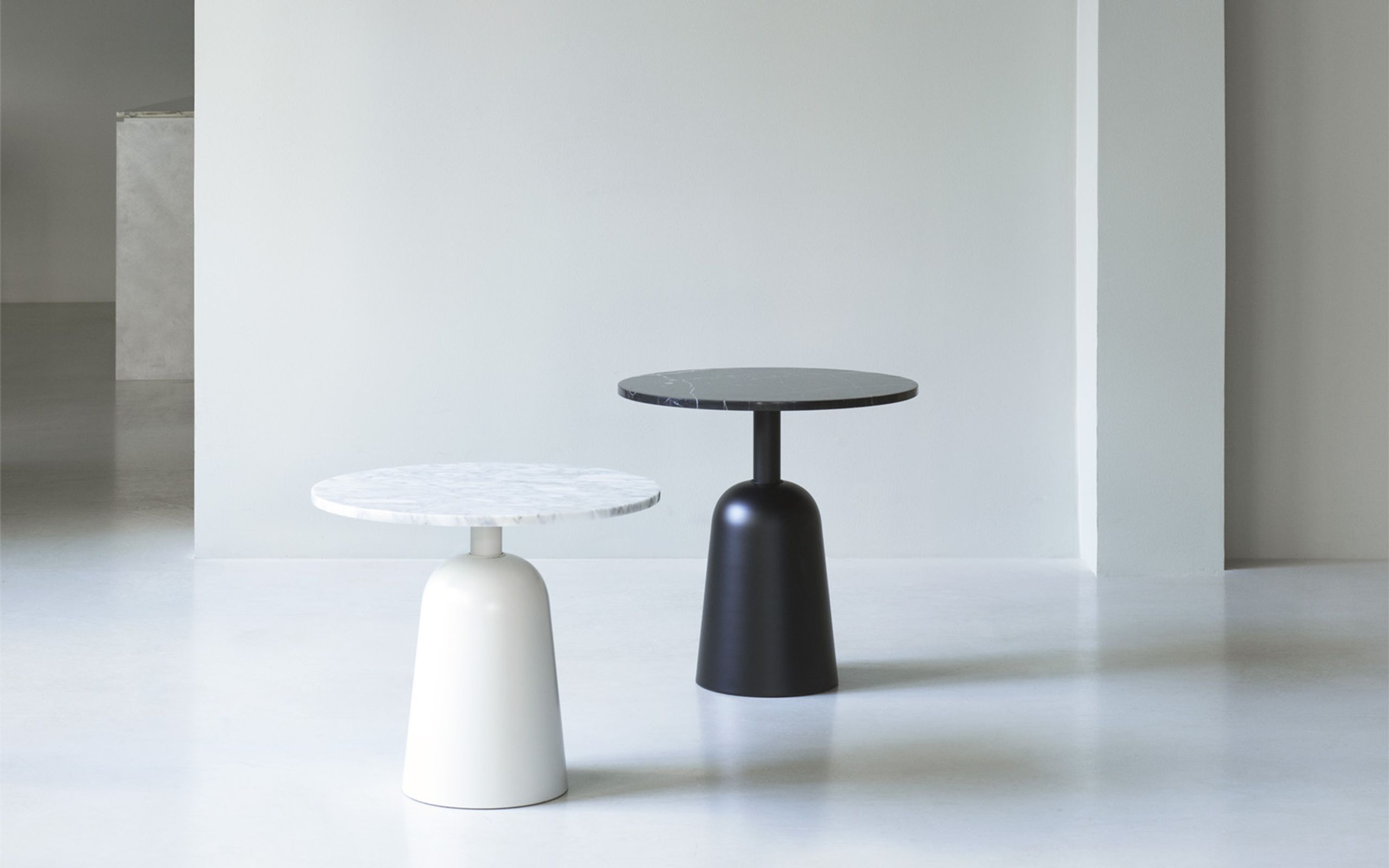 Normann Copenhagen - Coffee table - Turn Table - White Marble