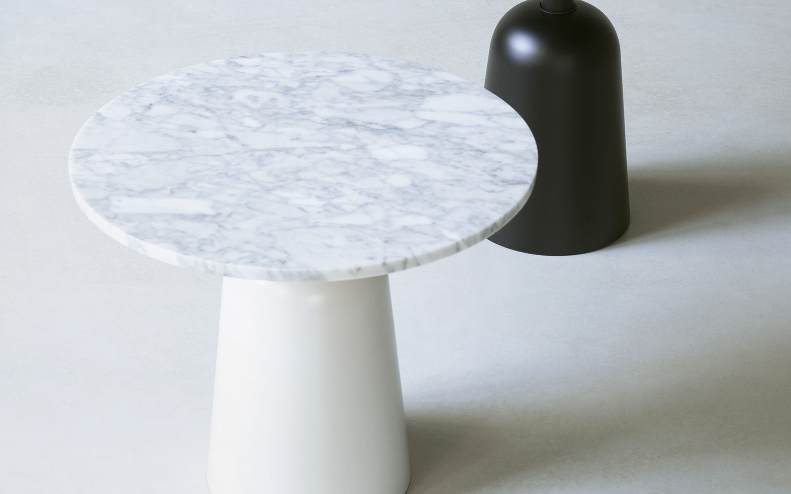 Normann Copenhagen - Coffee table - Turn Table - White Marble