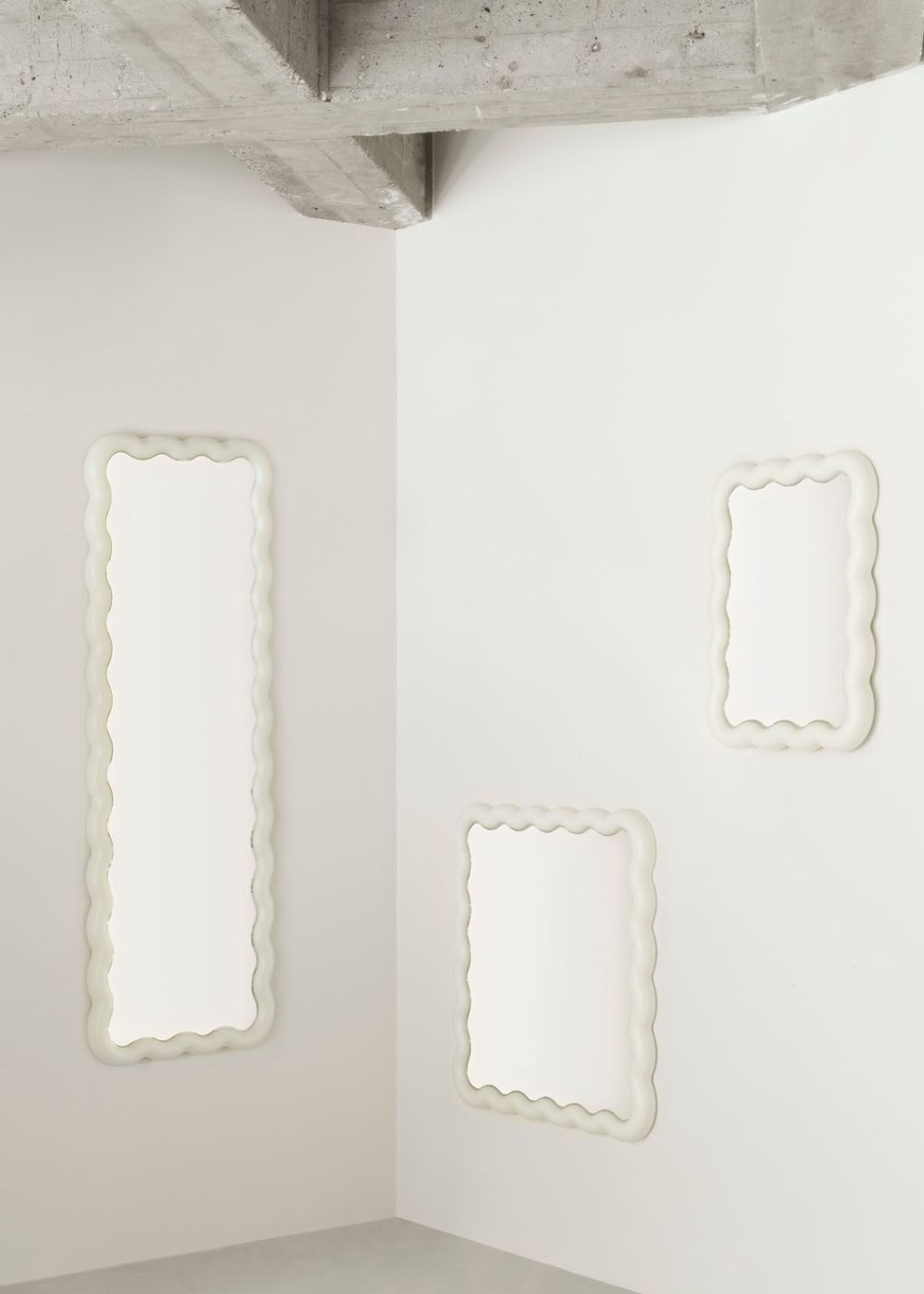 Normann Copenhagen - Spejl - Illu Mirror - White - 65 x 50 cm