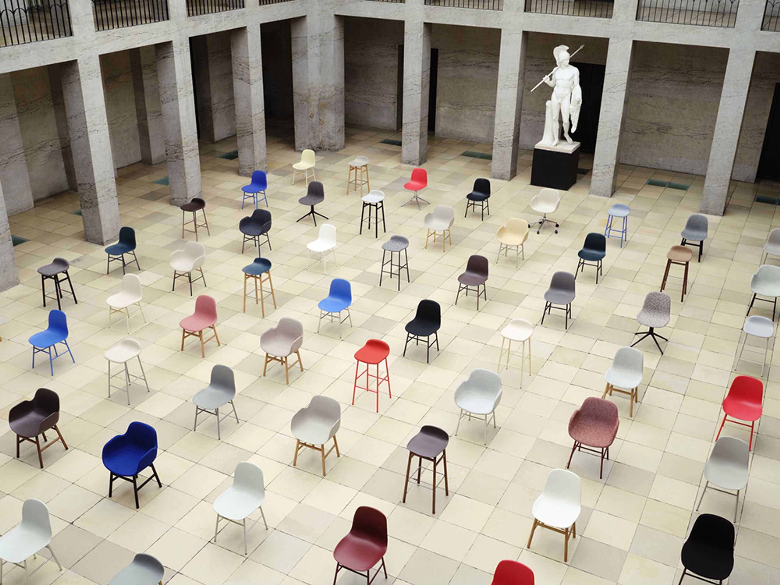 Normann Copenhagen - Dining chair - Form Armchair Wood - Walnut / White