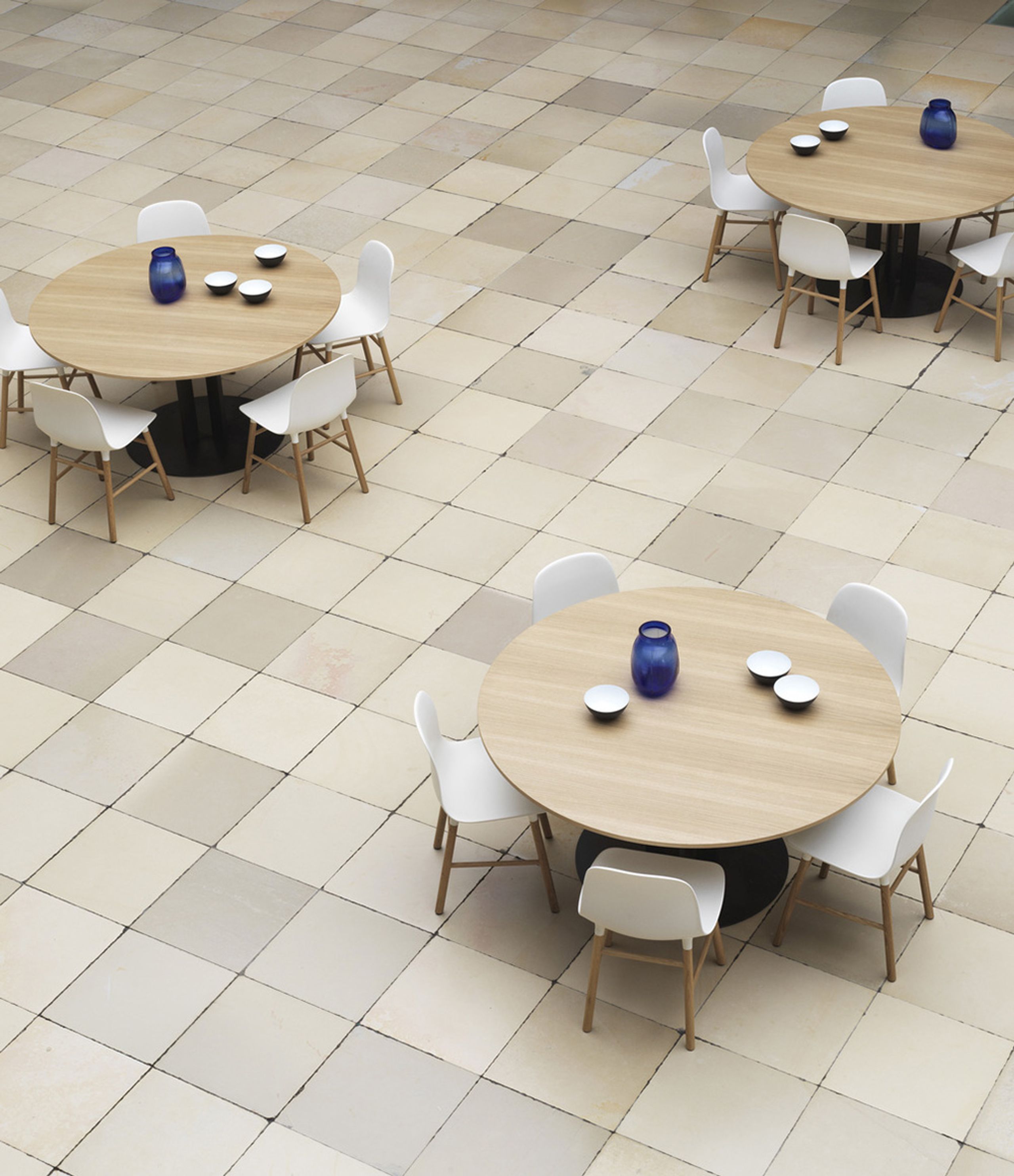 Normann Copenhagen - Ruokailutuoli - Form Chair Wood - Blue/Oak