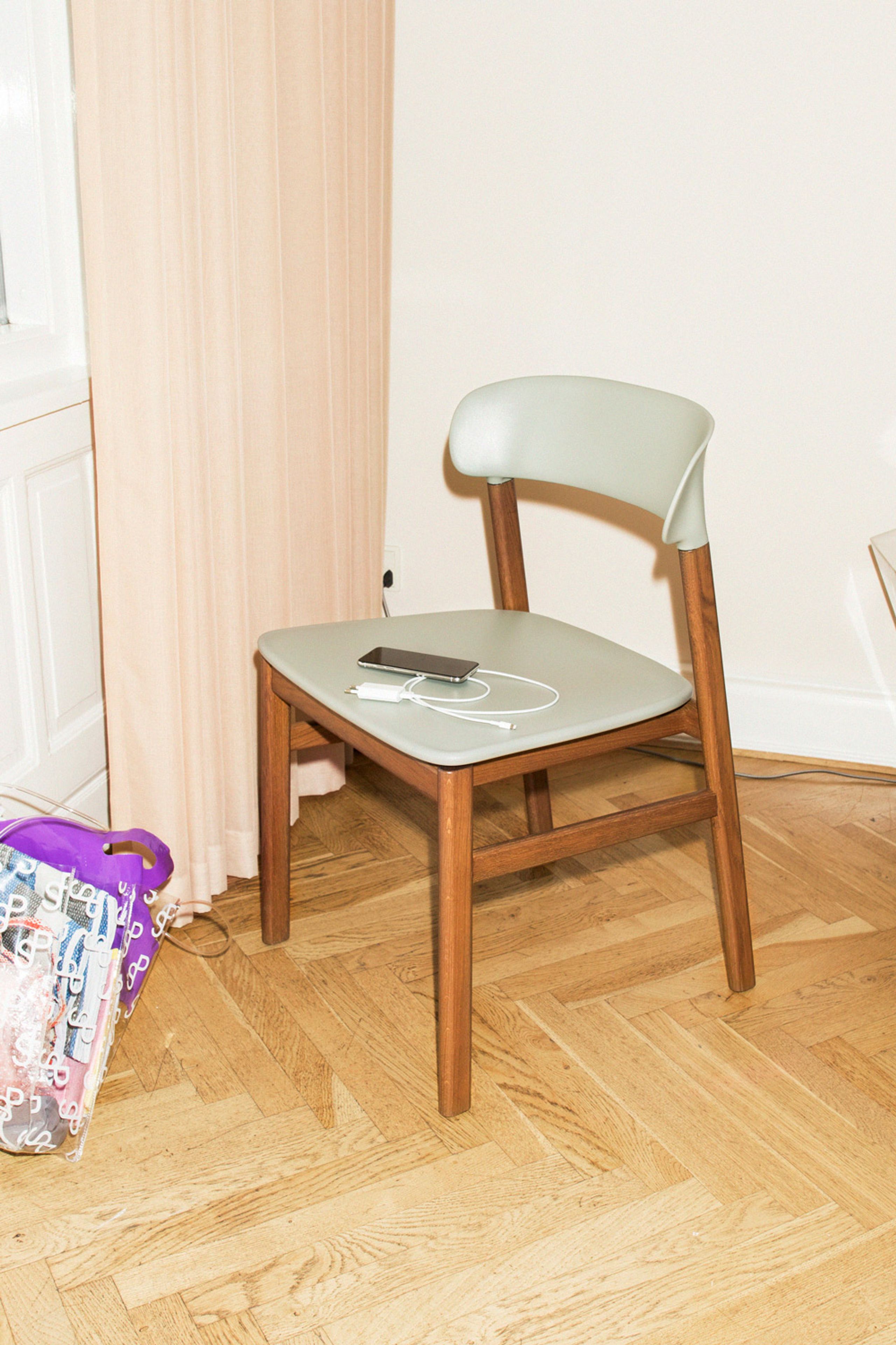 Normann Copenhagen - Cadeira de jantar - Herit chair / Upholstery - Grey (Spectrum Leather)