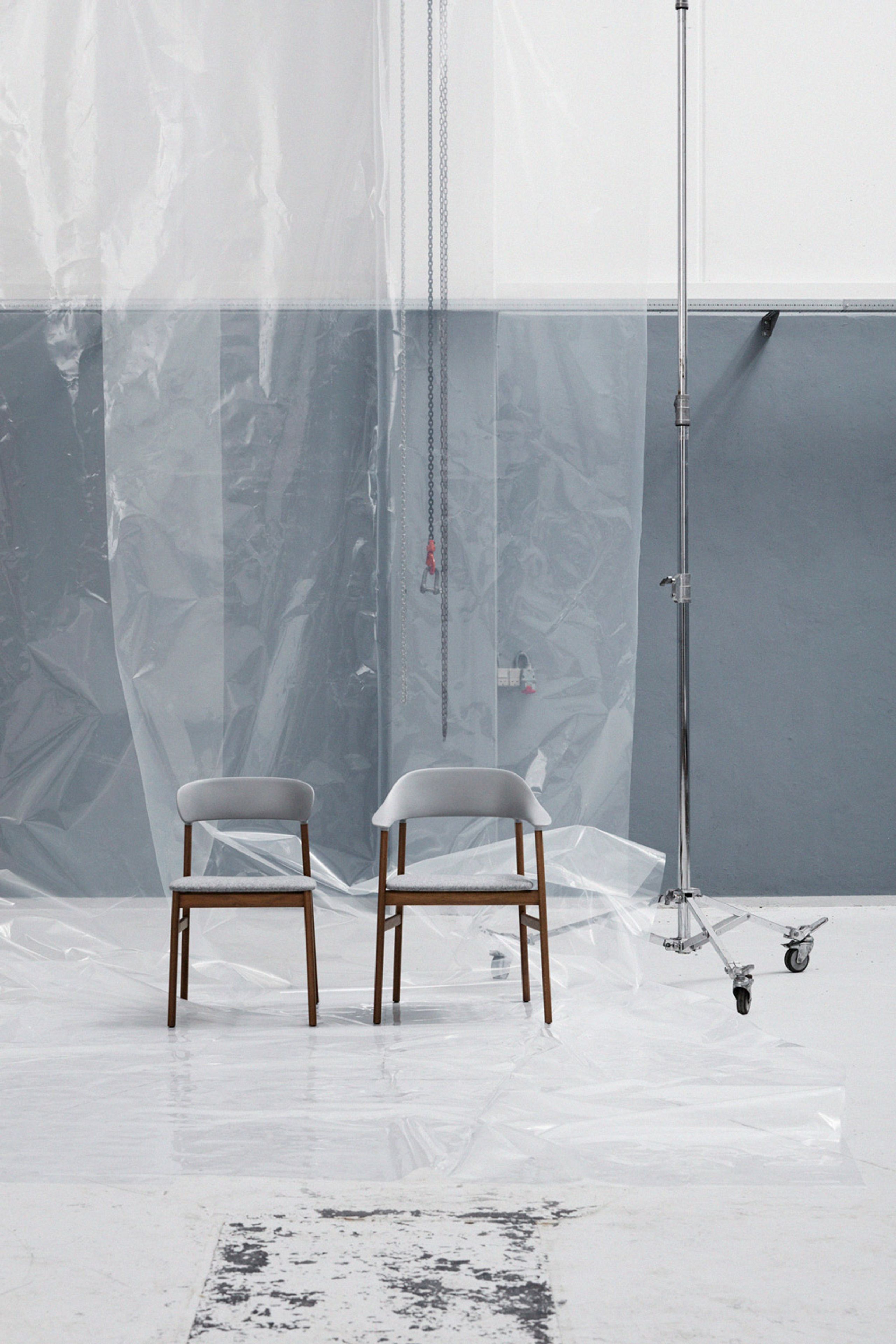 Normann Copenhagen - Cadeira de jantar - Herit chair / Upholstery - Sand (Synergy)