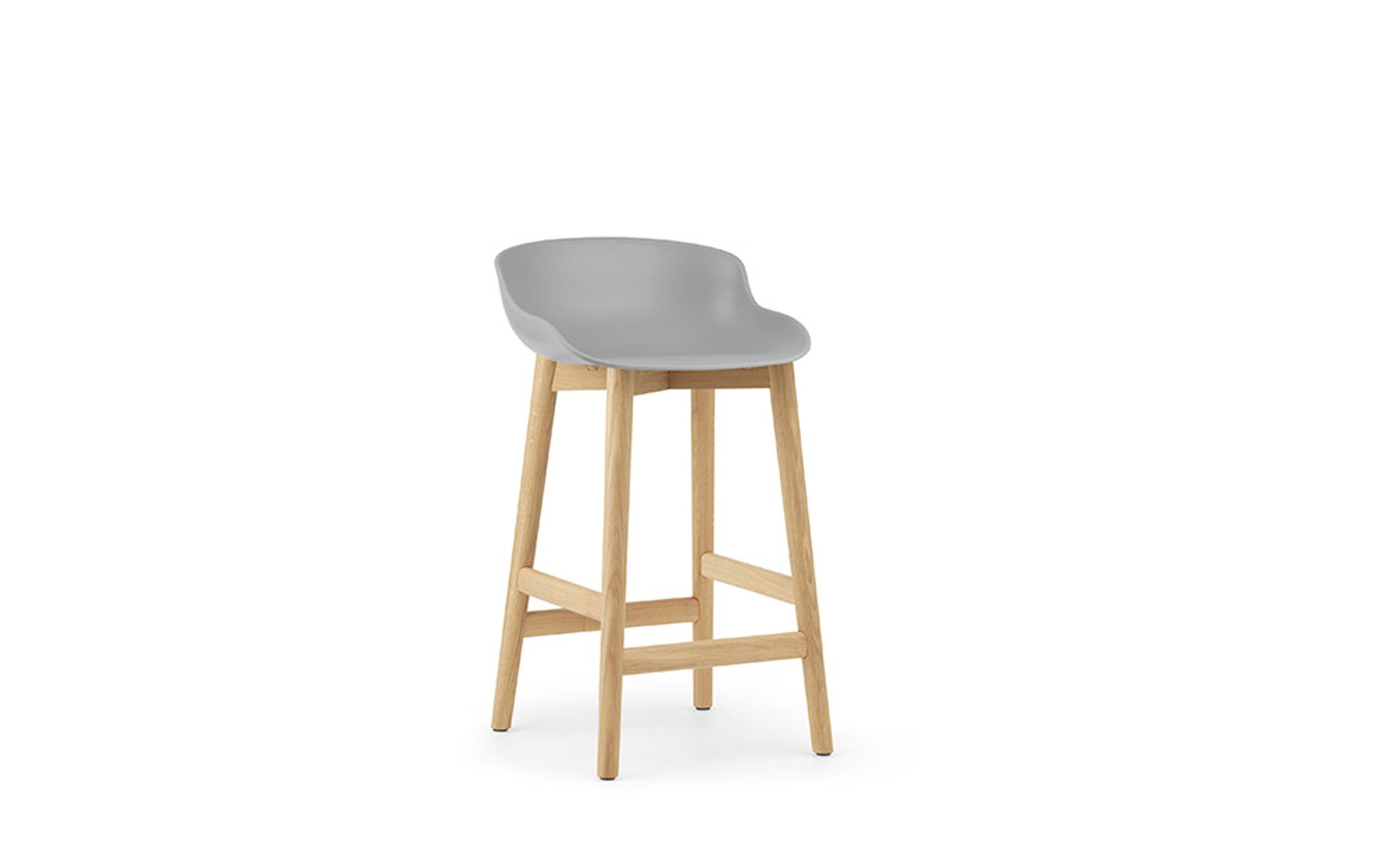Normann Copenhagen - Stol - Hyg bar stool 65 cm wood - Grå - Egetræ