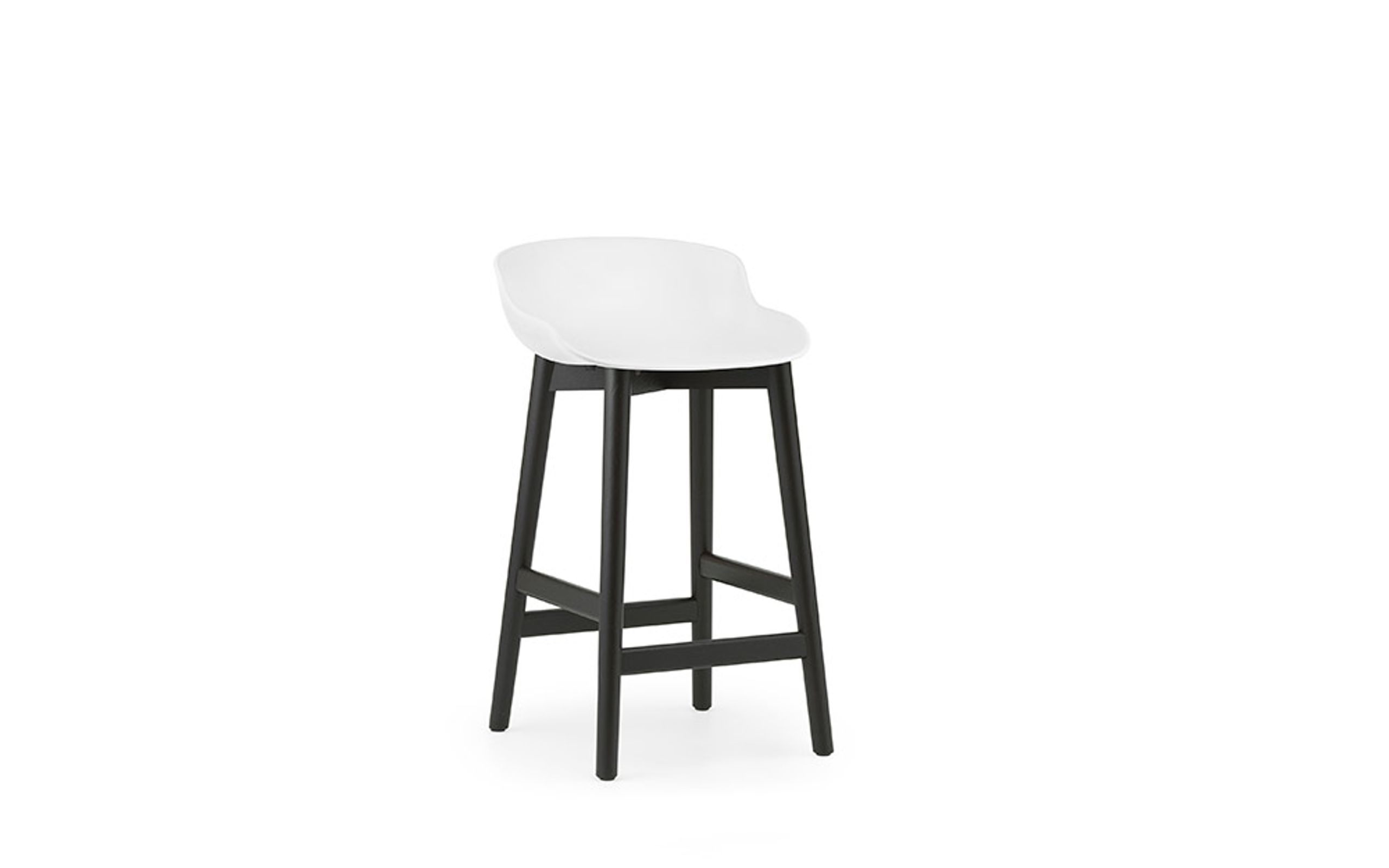 Normann Copenhagen - Stuhl - Hyg bar stool 65 cm wood - White - Black Oak
