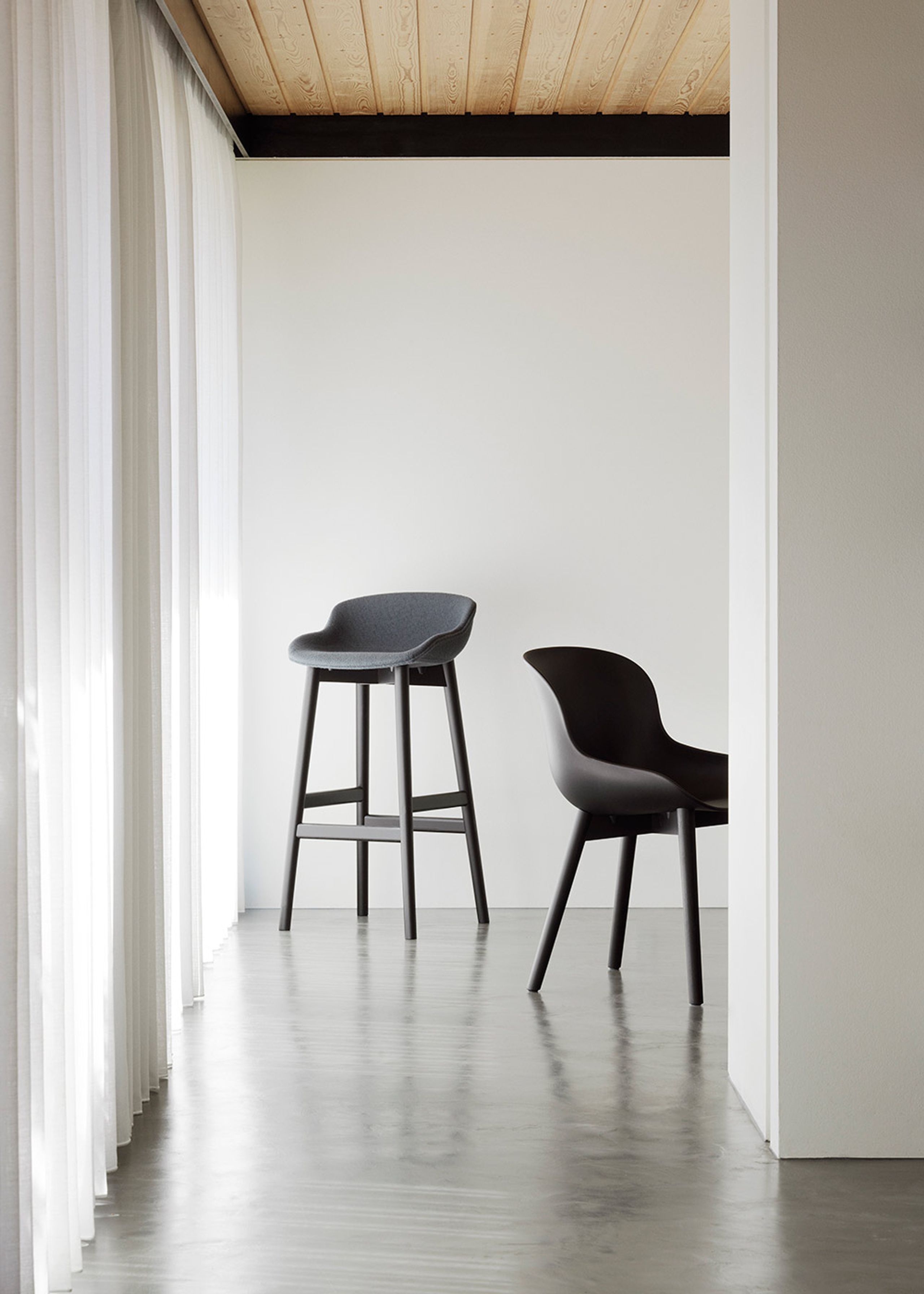 Normann Copenhagen - Stol - Hyg Chair Wood - Sand - Black Oak