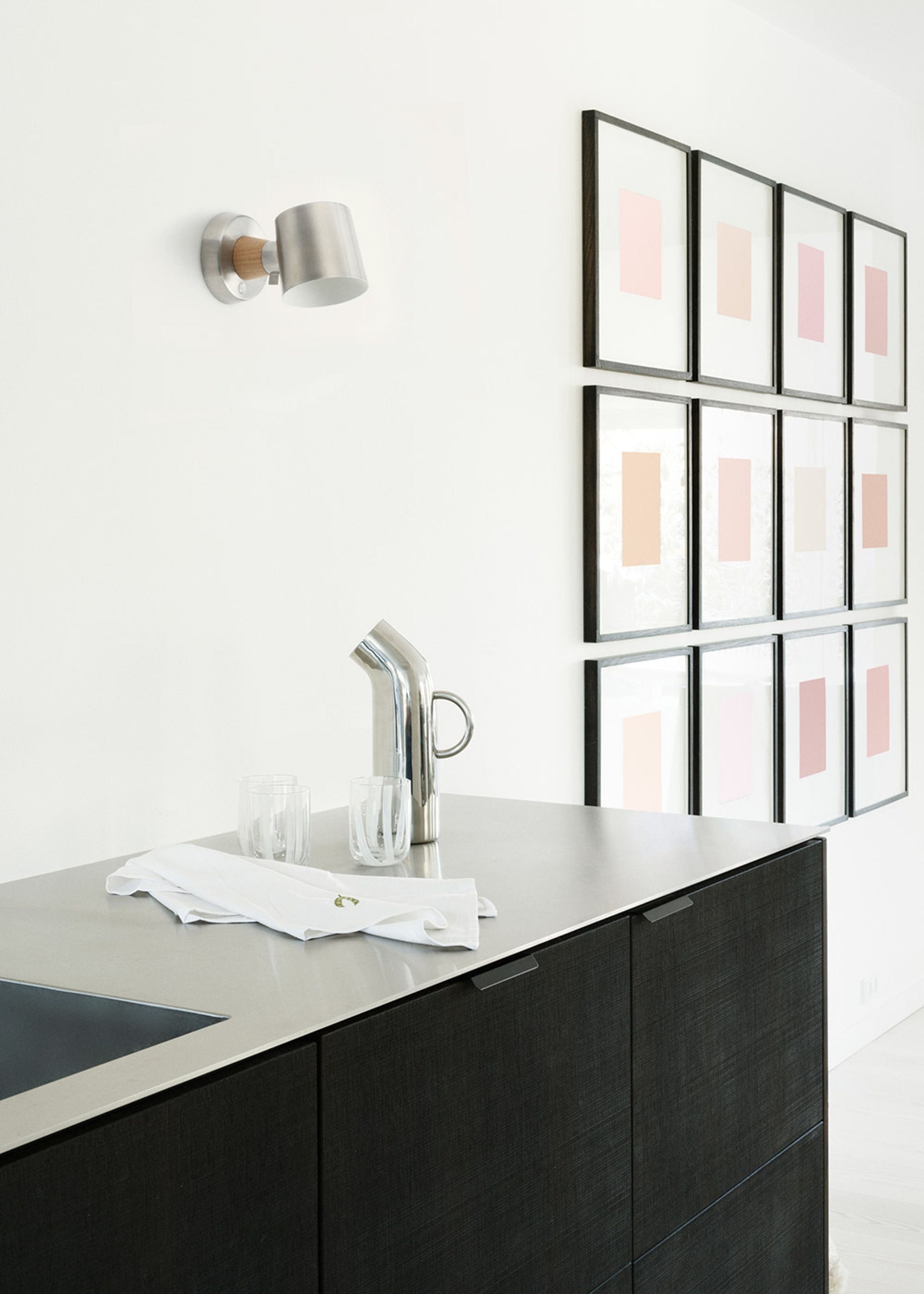 Normann Copenhagen - Wall lamp - Rise Wall Lamp - Hardwired - Black