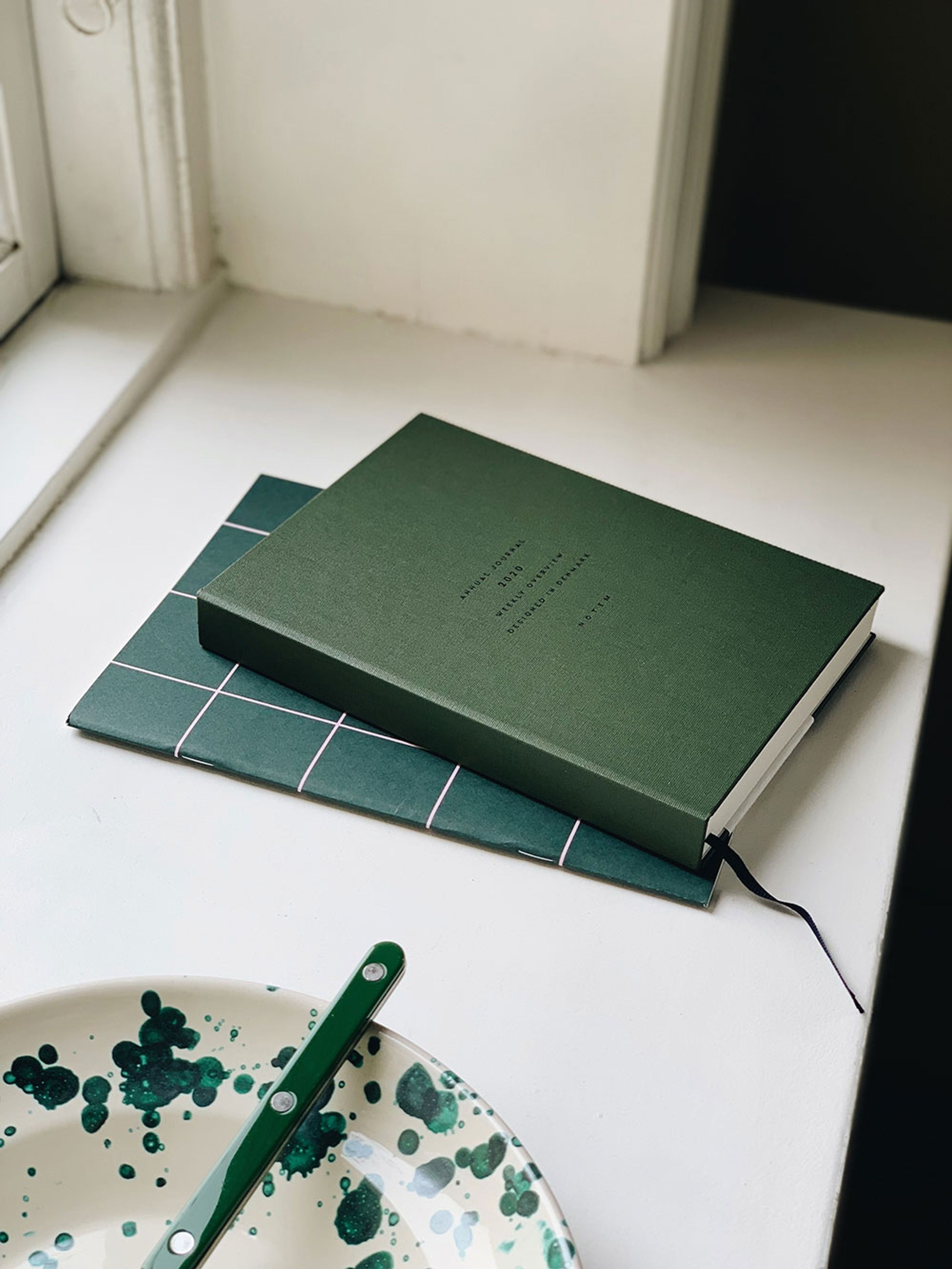 NOTEM - Notebook - MILO - Weekly Planner Book - Dark Green